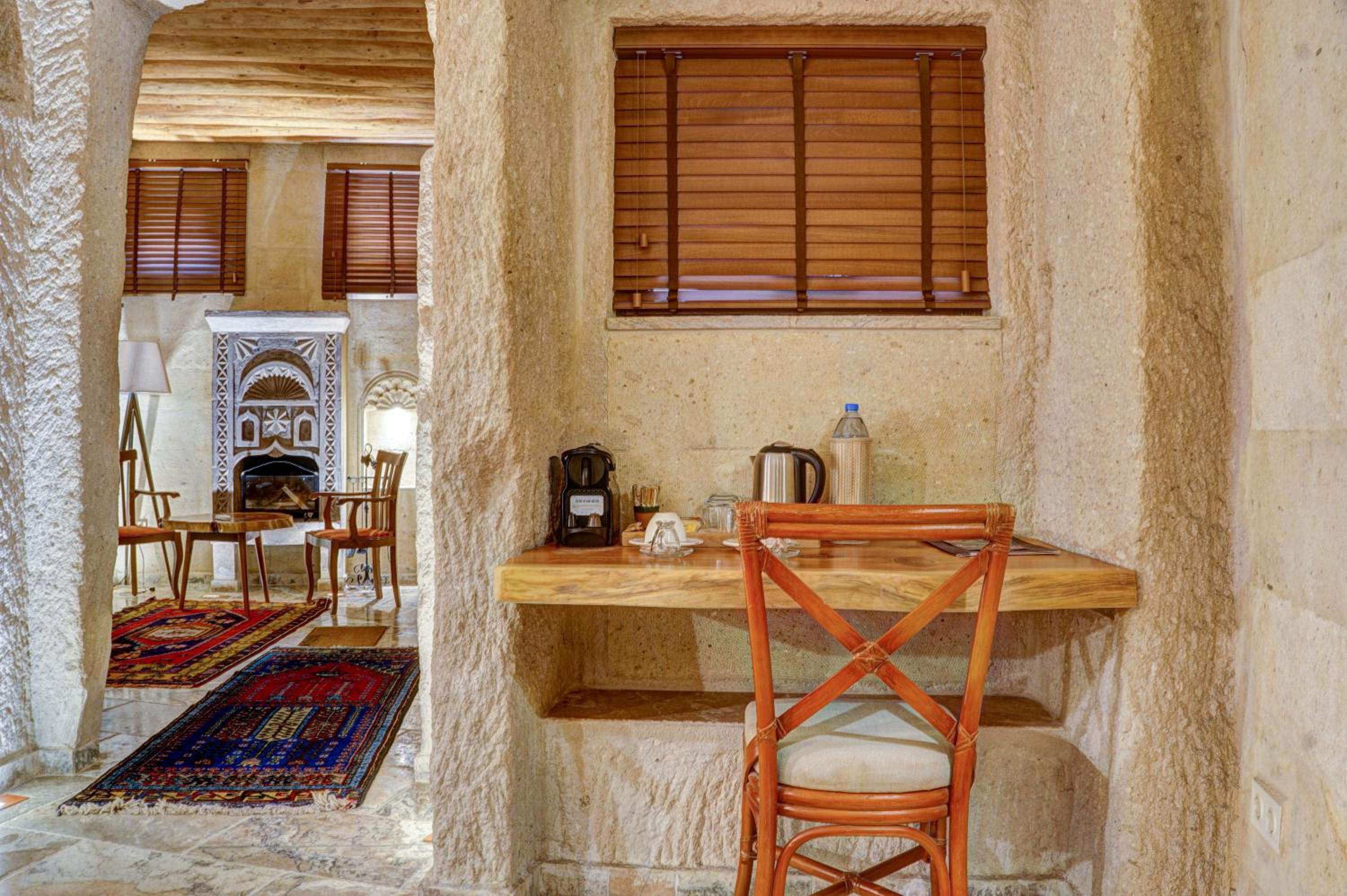 Superior Cave Suite  - Photo 15