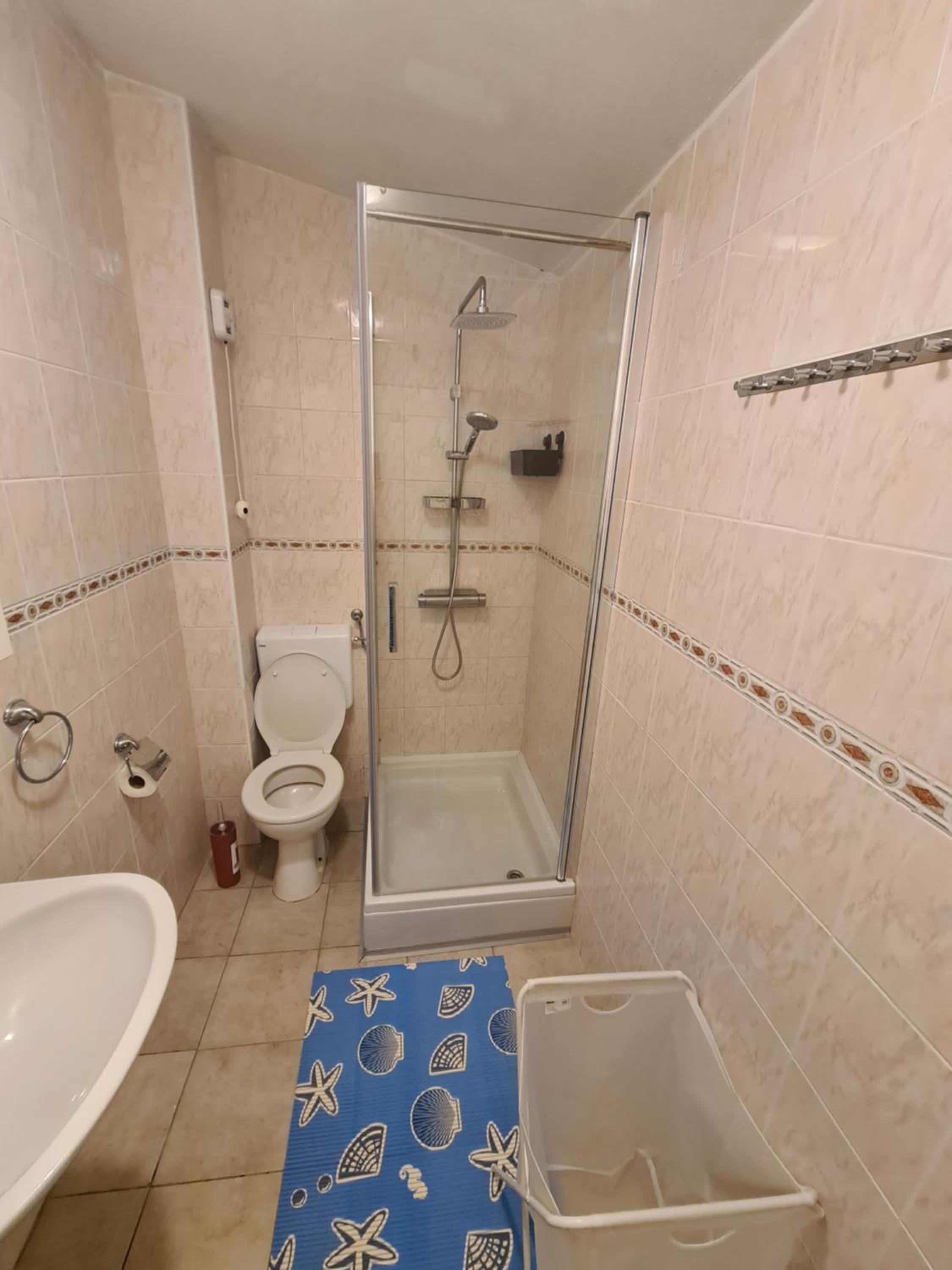 Apartment with Sea View - Photo 9