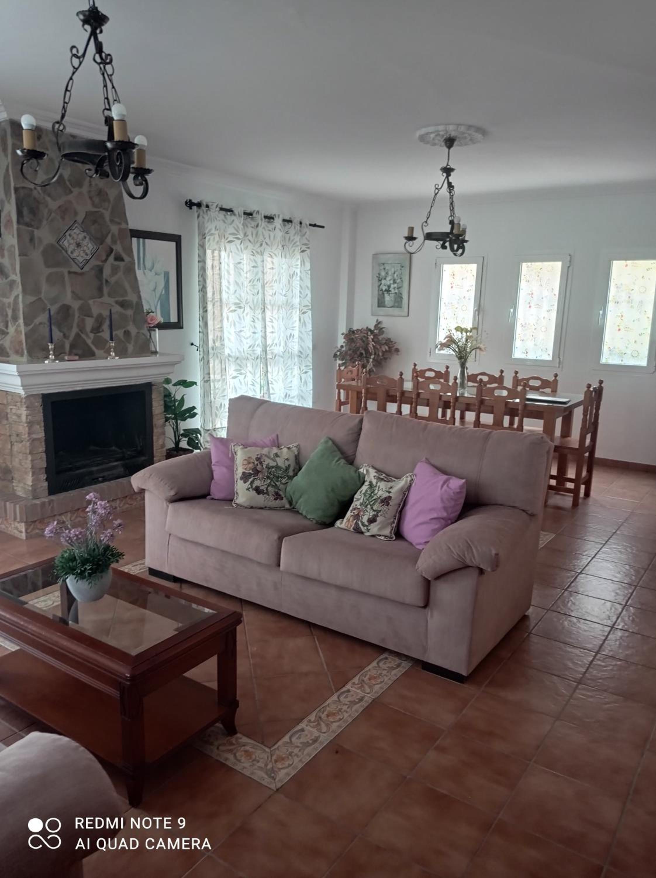 Casa de cuatro habitaciones
