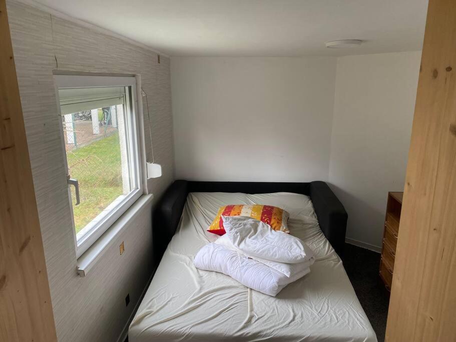 Two-Bedroom House photo 3