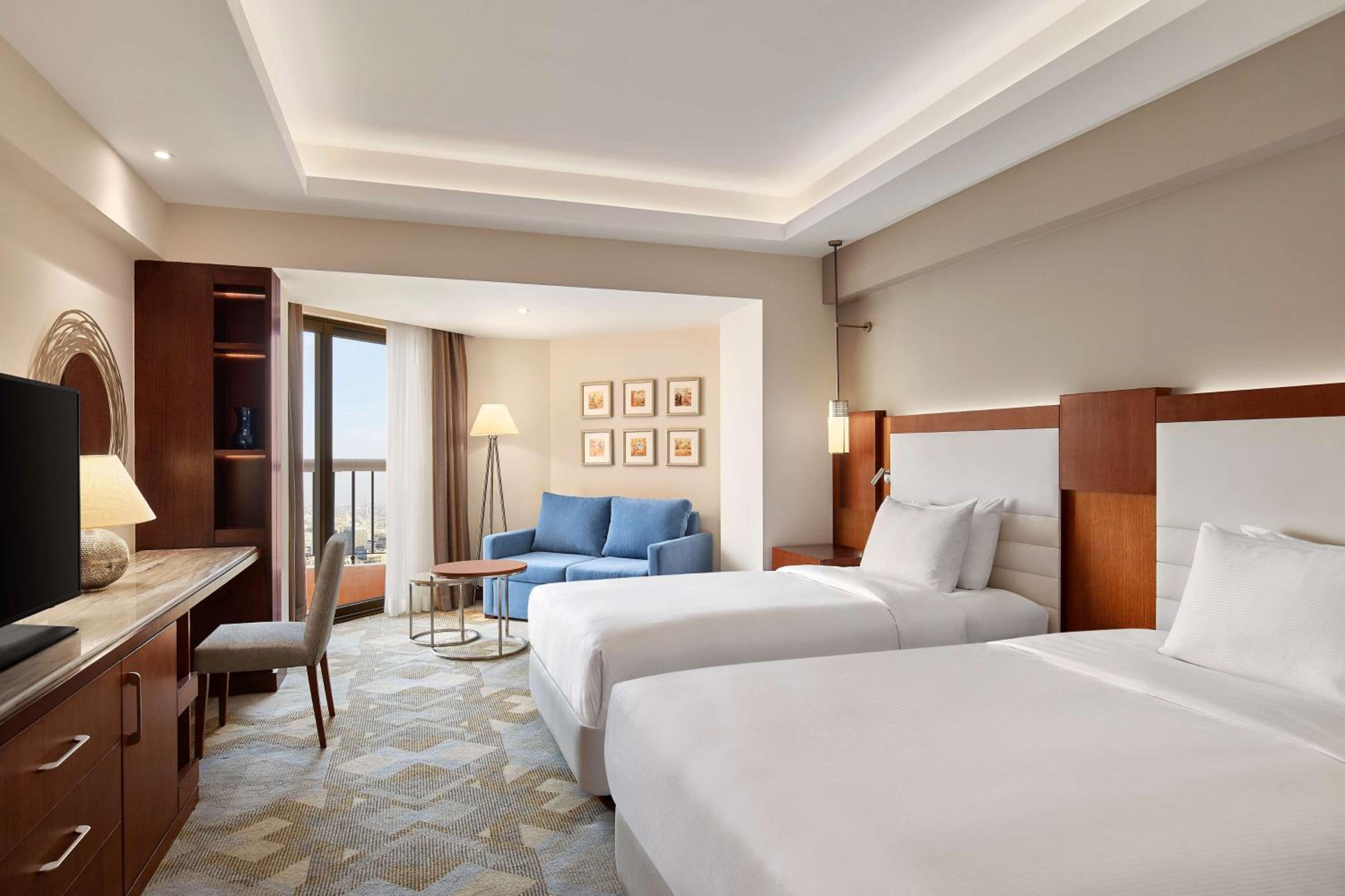 Twin Deluxe Room with City View