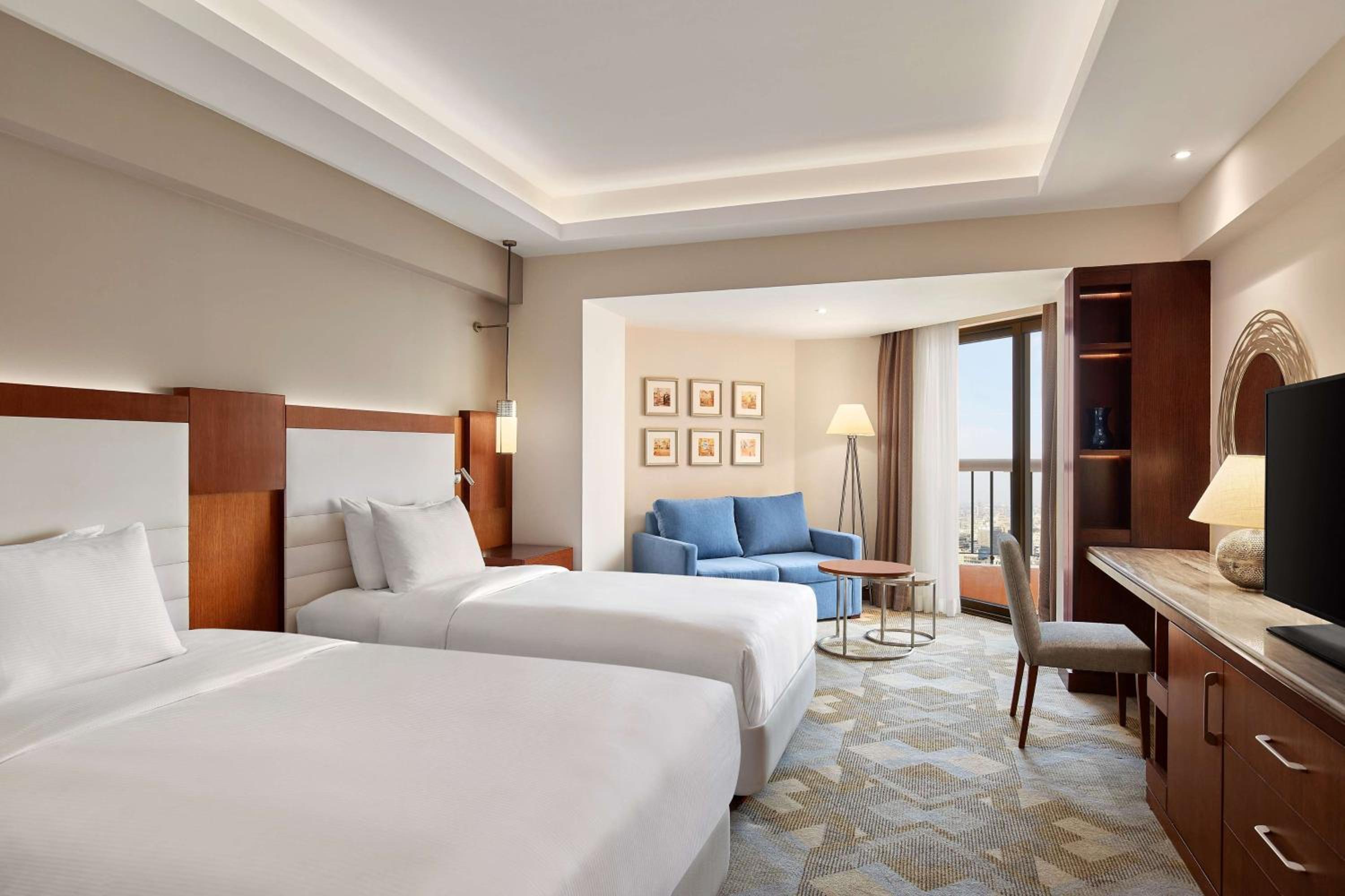 Twin Deluxe Room with City View