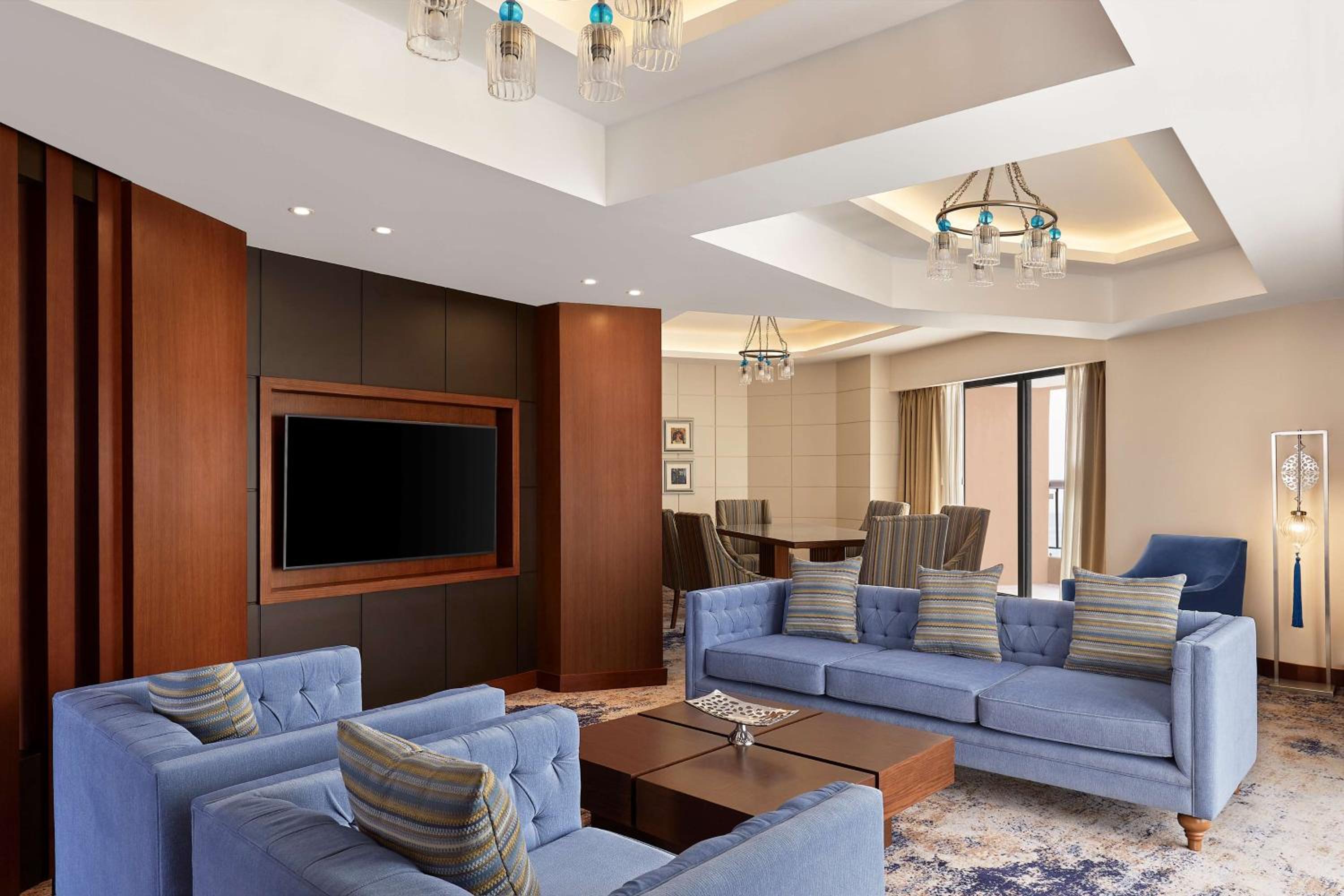 Panoramic Suite thumbnail 5