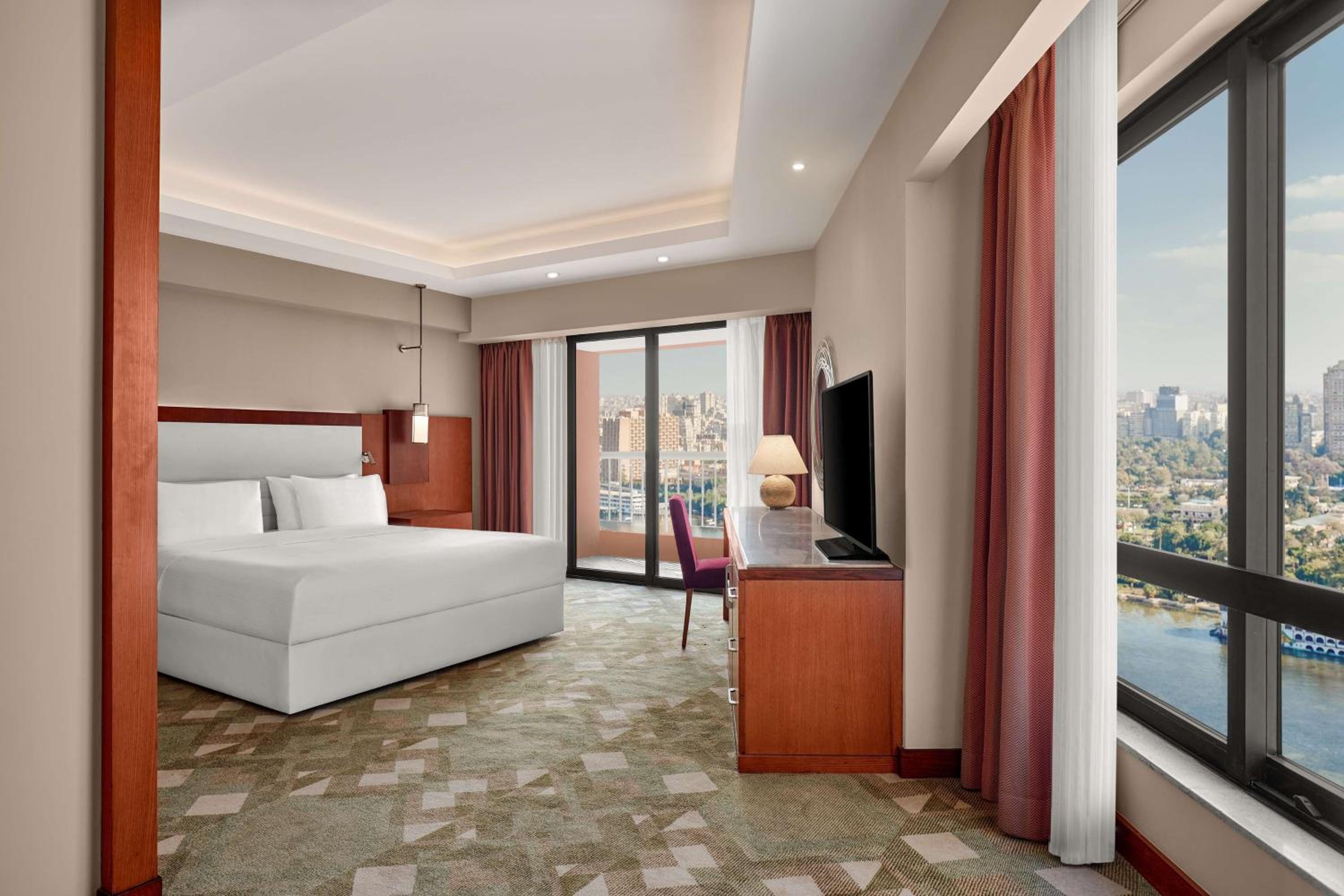 King Corner Room with Nile View