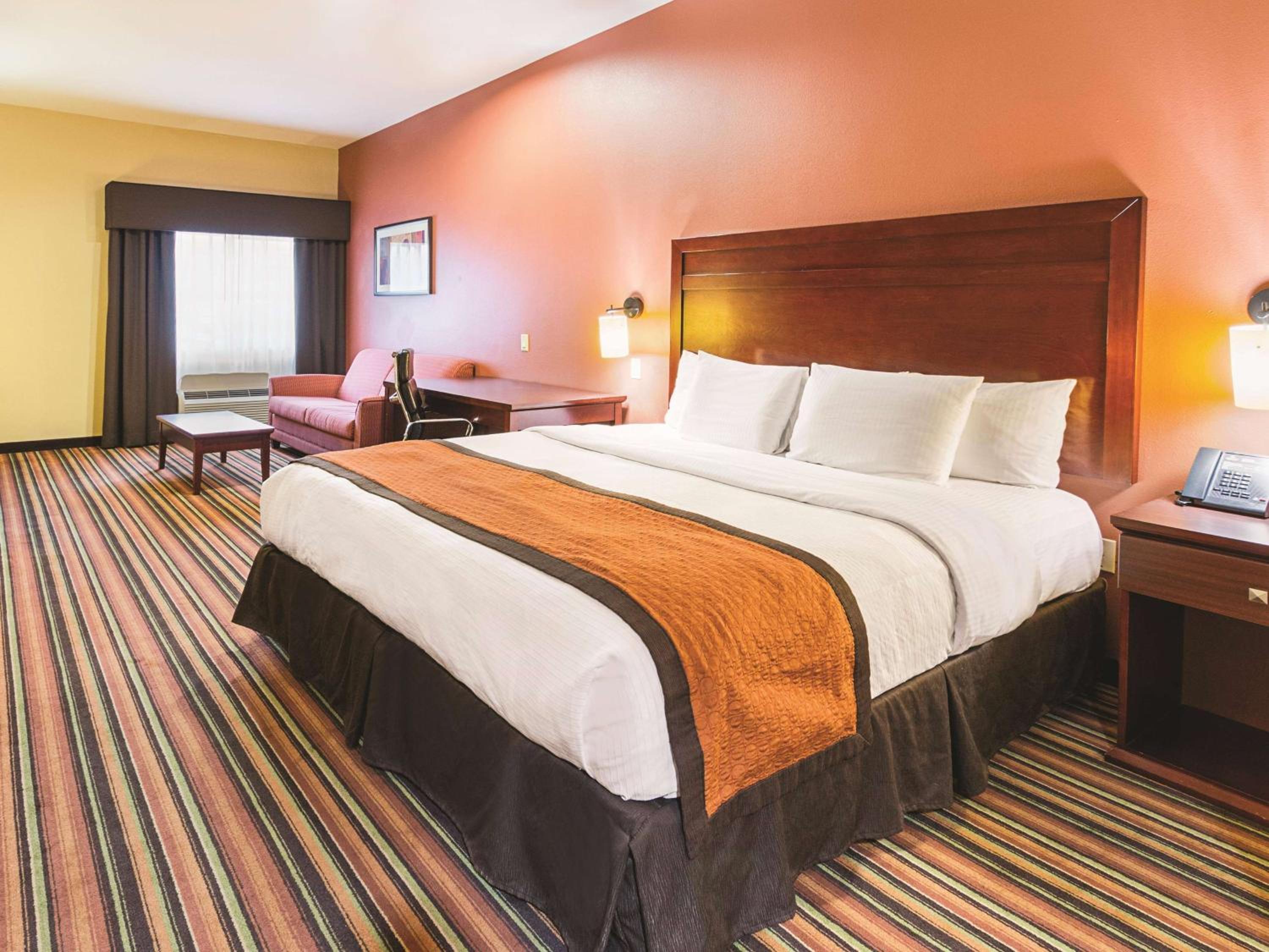 Executive King Room - Photo 3