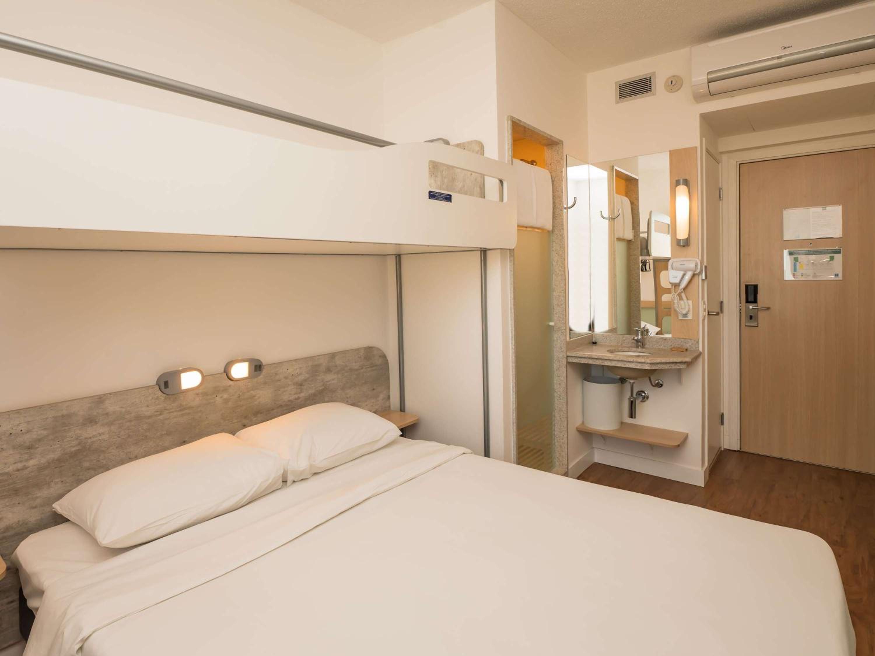 Superior Apartment with One Double and One Bunk Bed photo 1