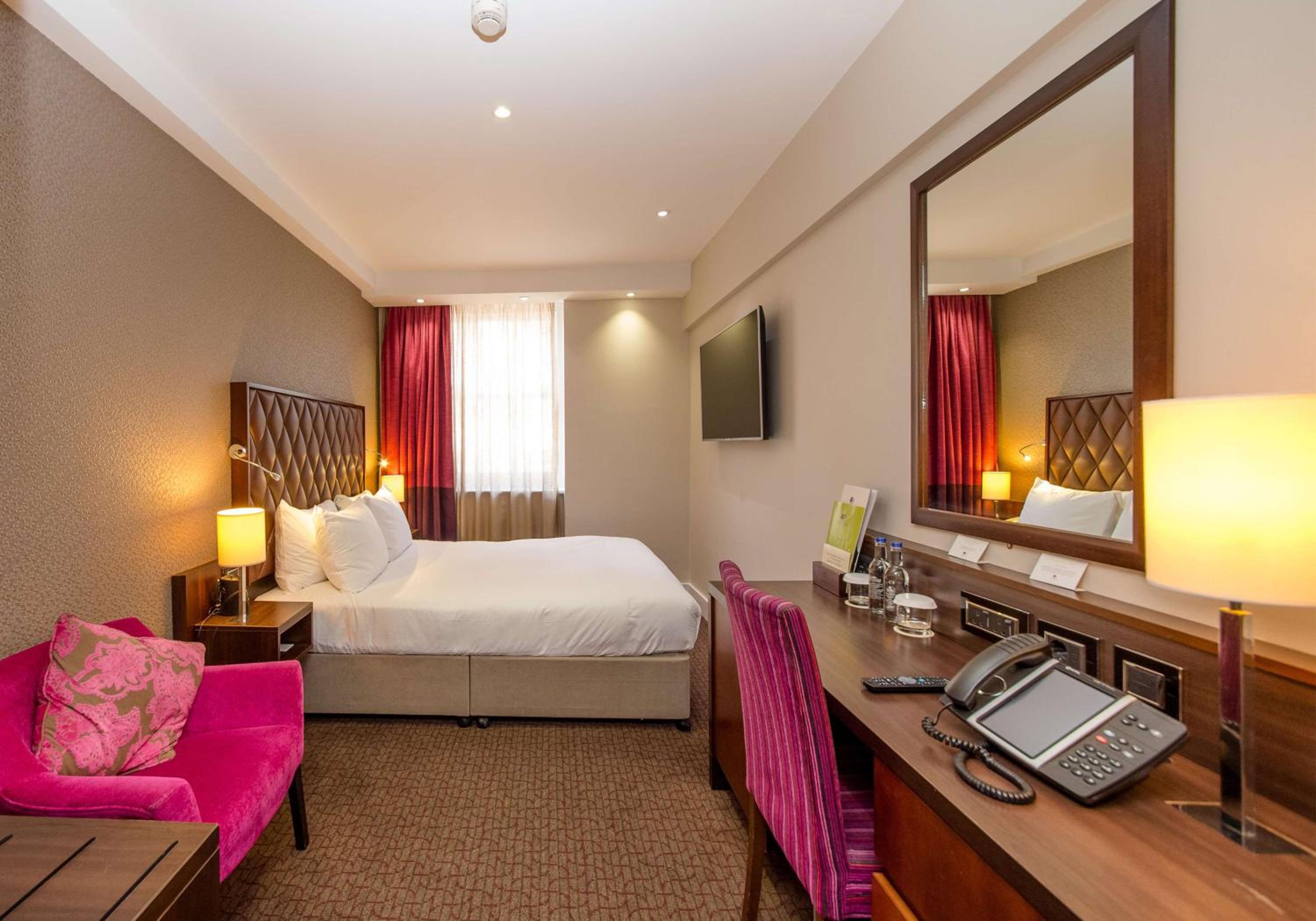 Queen Room
