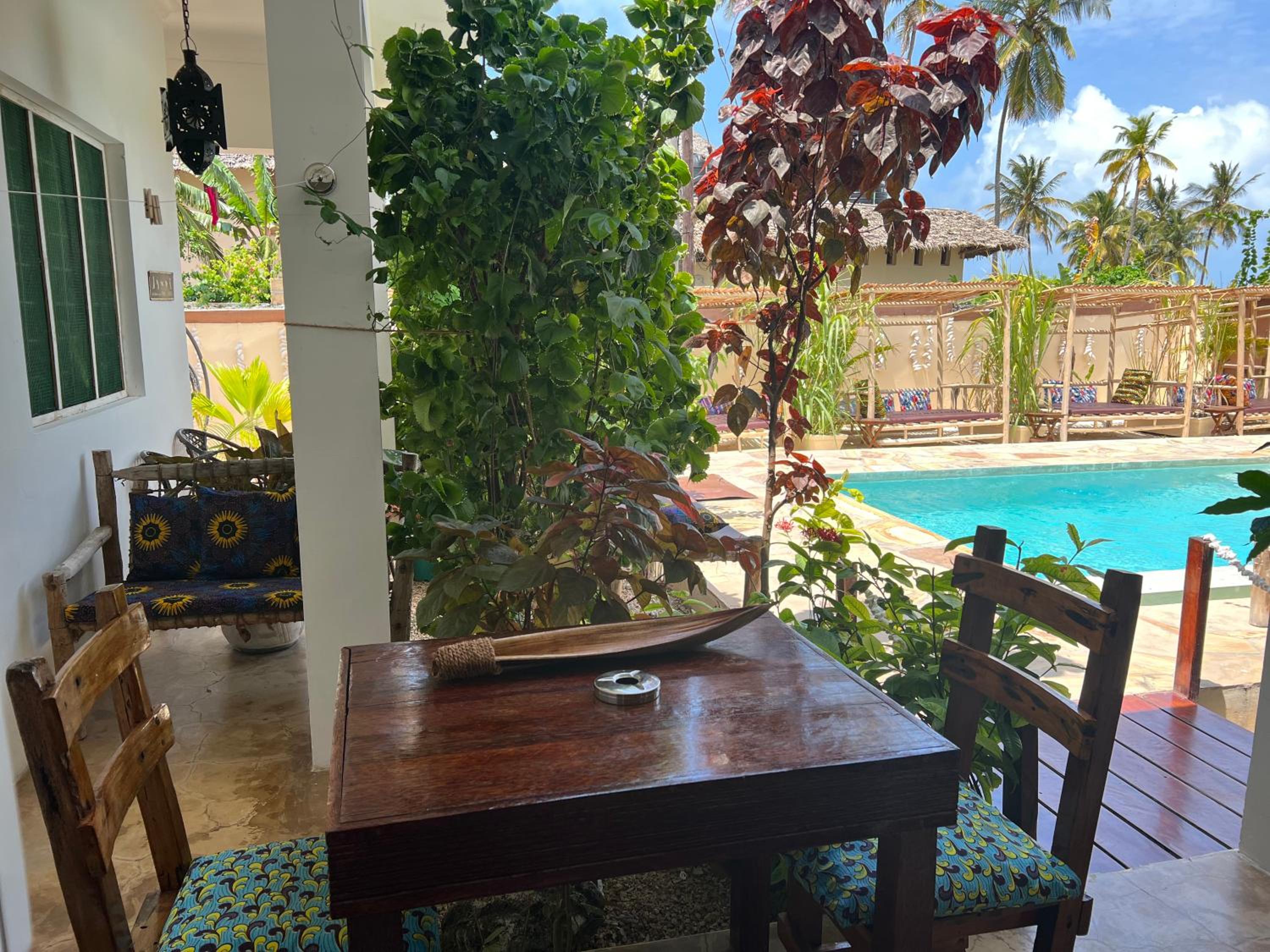 Apartment with Pool View - Photo 20
