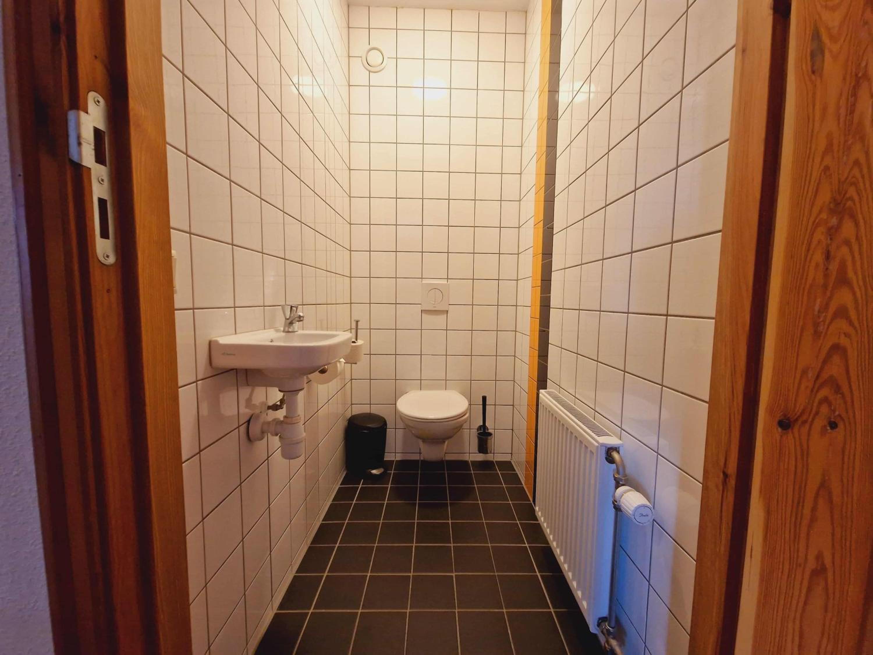 Two-Bedroom Apartment - Photo 8