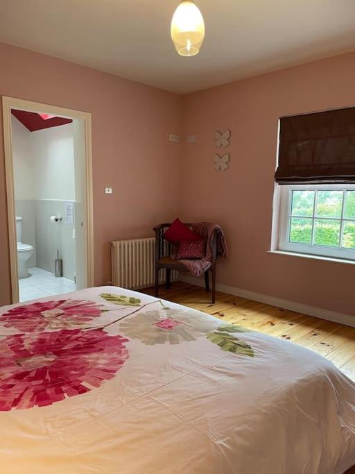 Four-Bedroom House photo 2