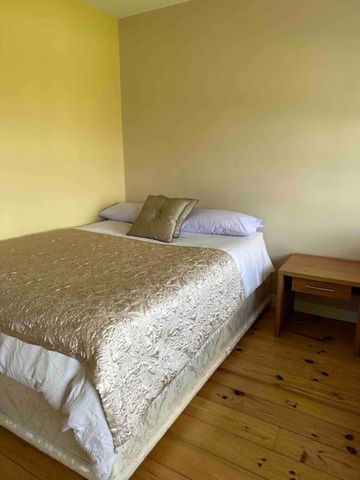 Four-Bedroom House photo 3