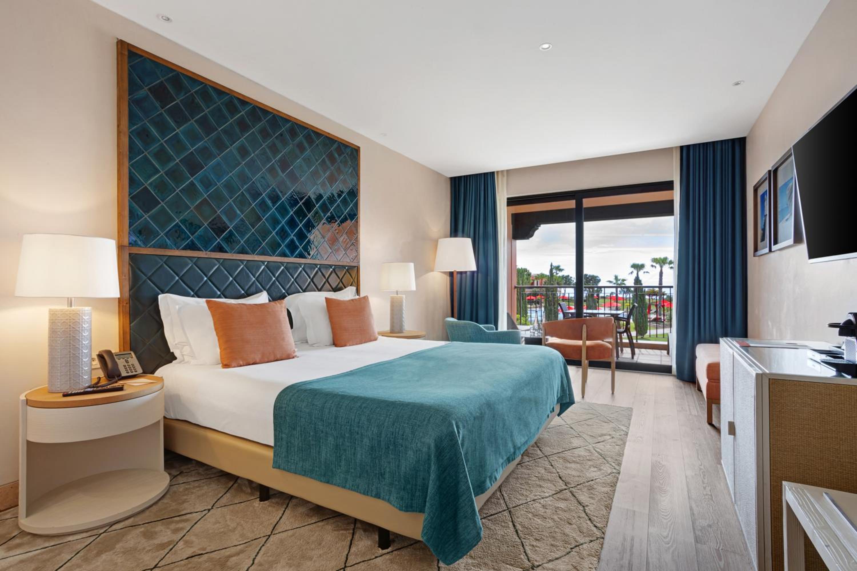Double or Twin Room with Sea View - Photo 1