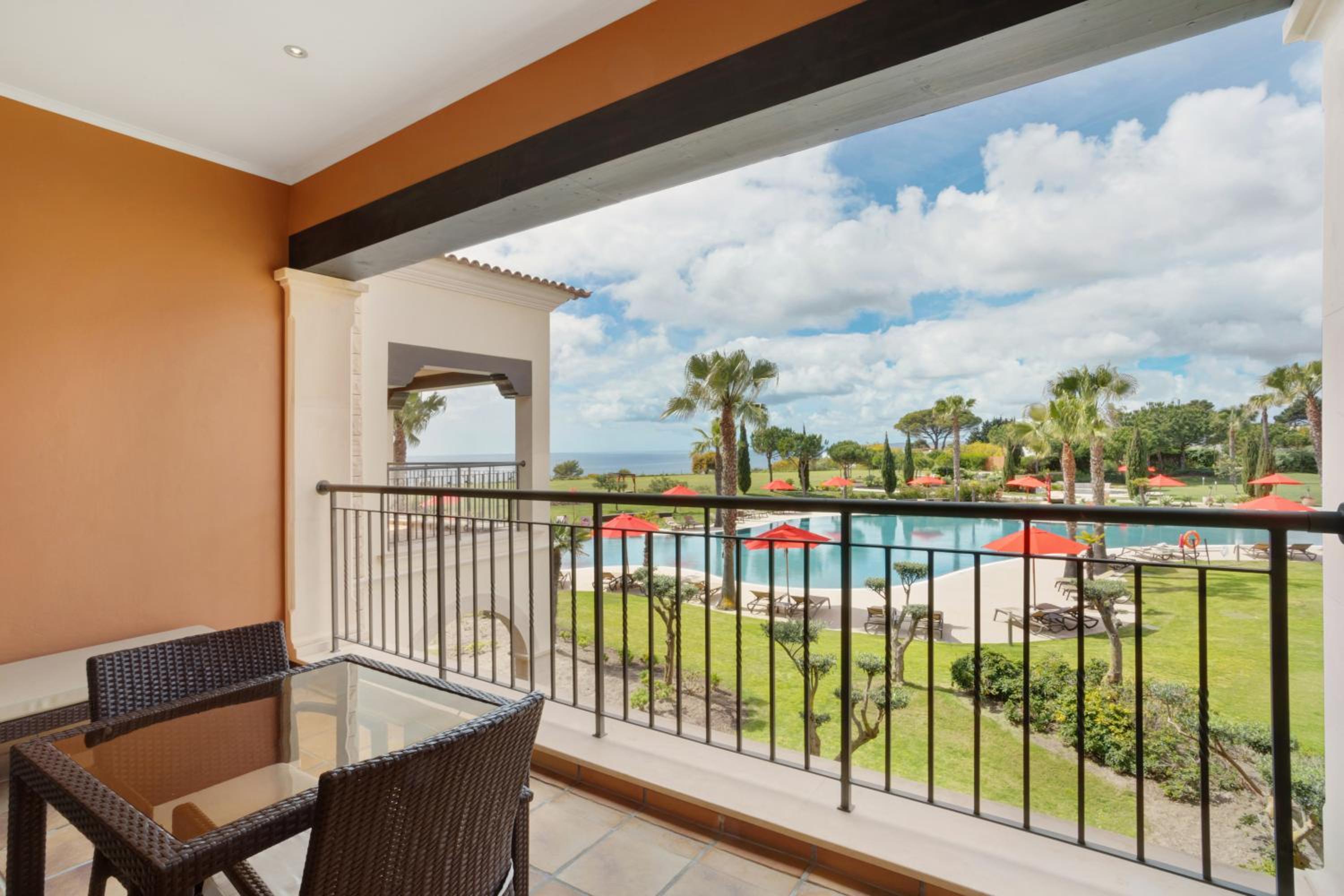 Double or Twin Room with Sea View - Photo 7