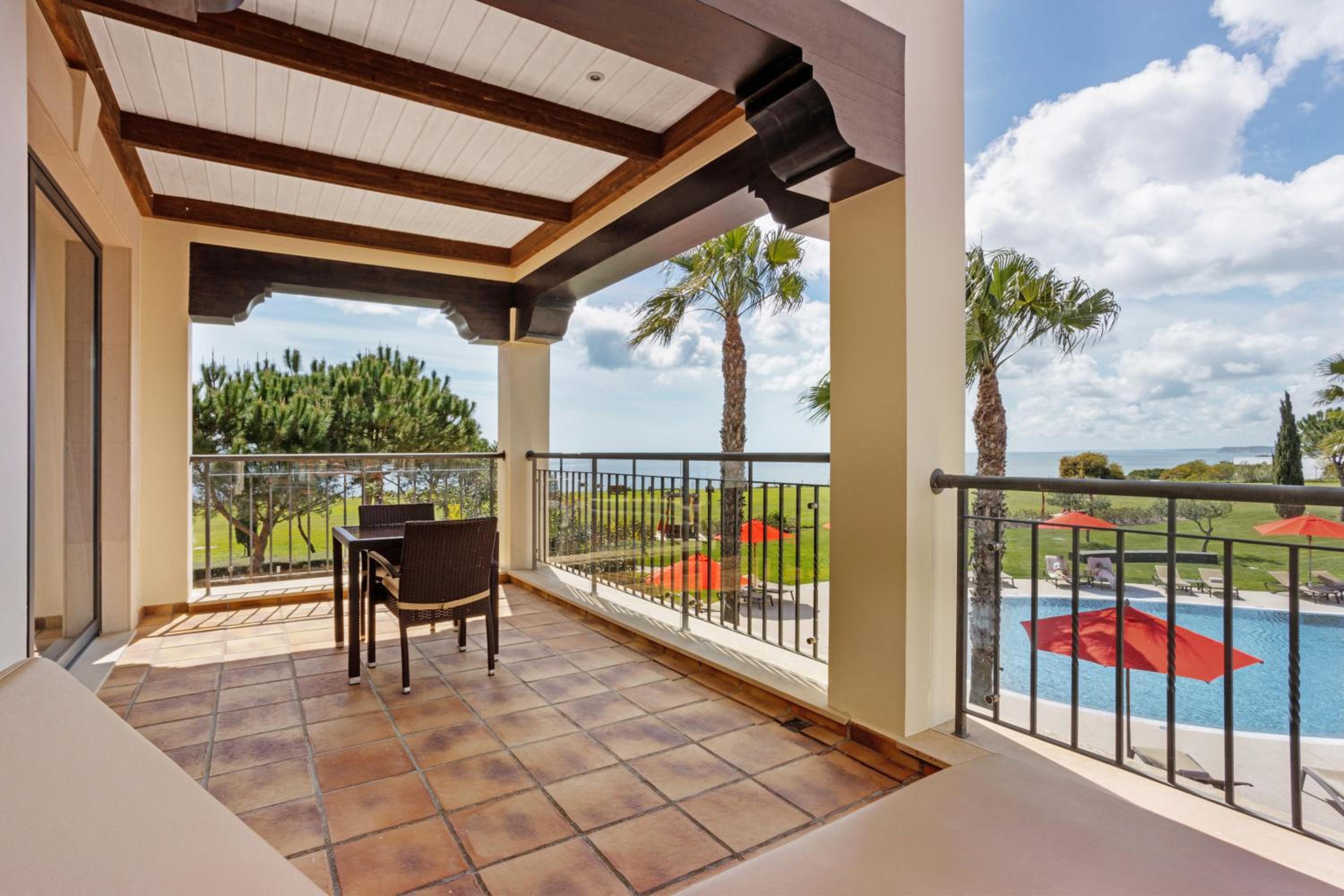 Suite with Sea View - Photo 13