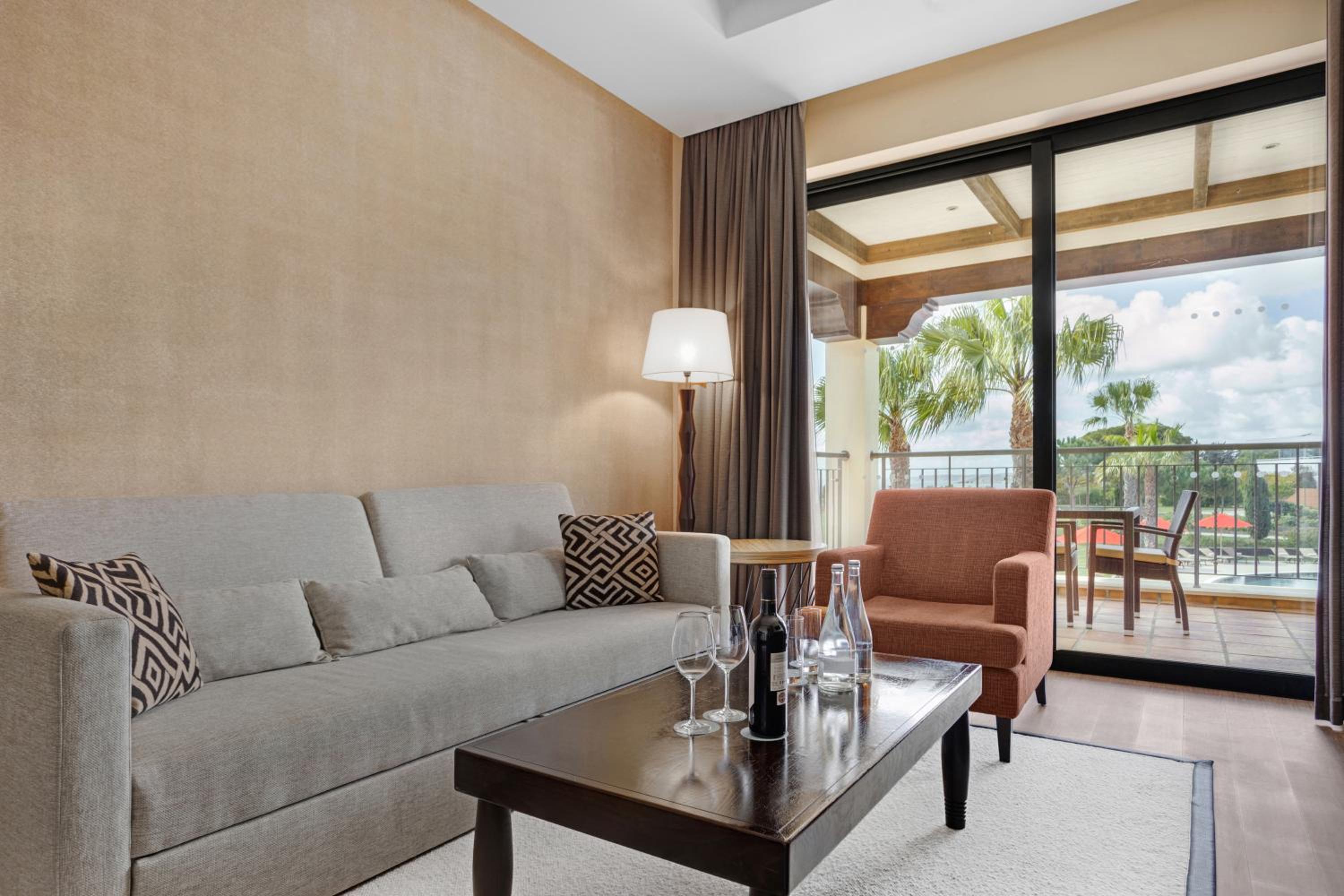 Suite with Sea View - Photo 12