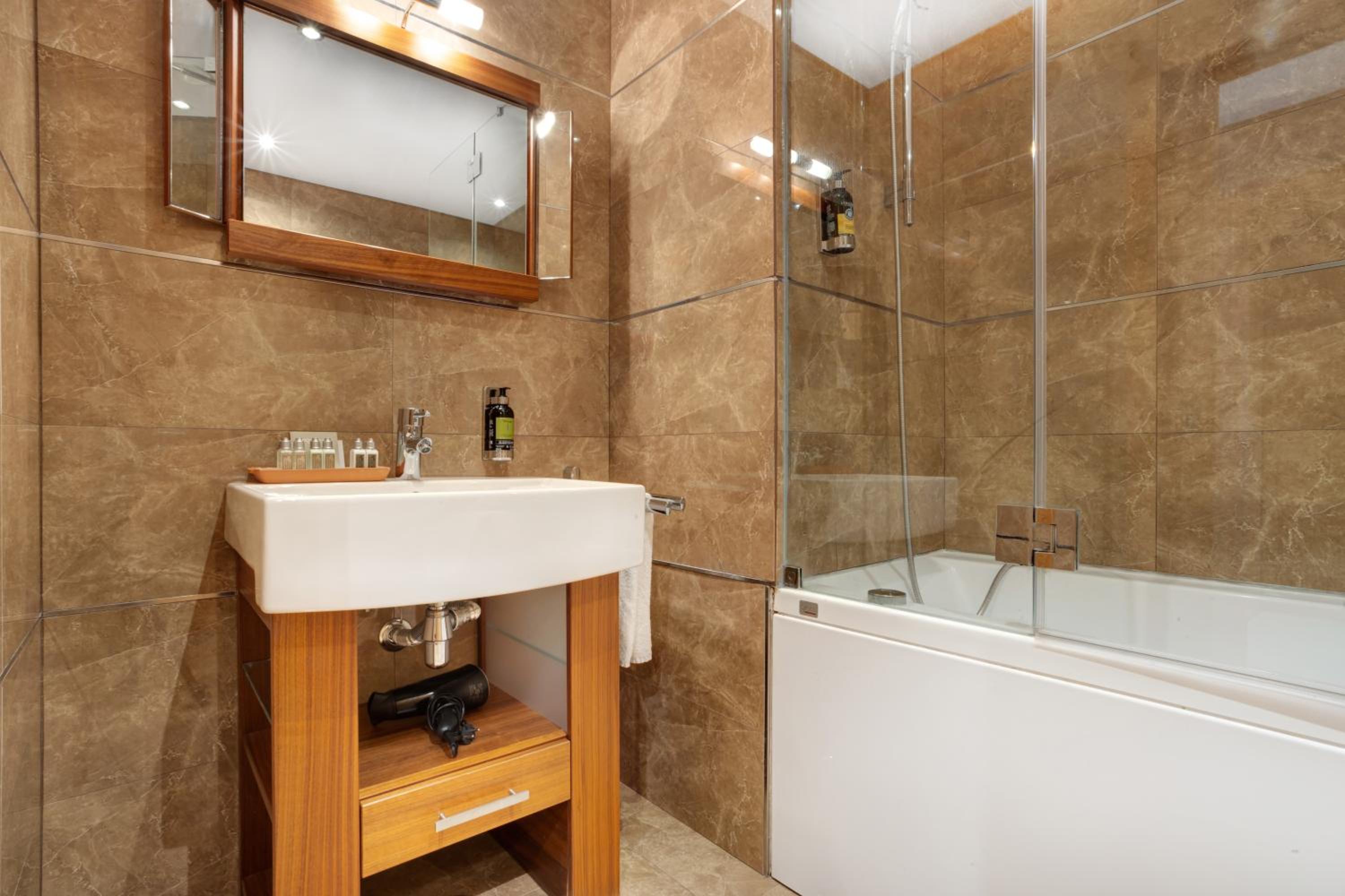 One-Bedroom Apartment with Pool View - Photo 2