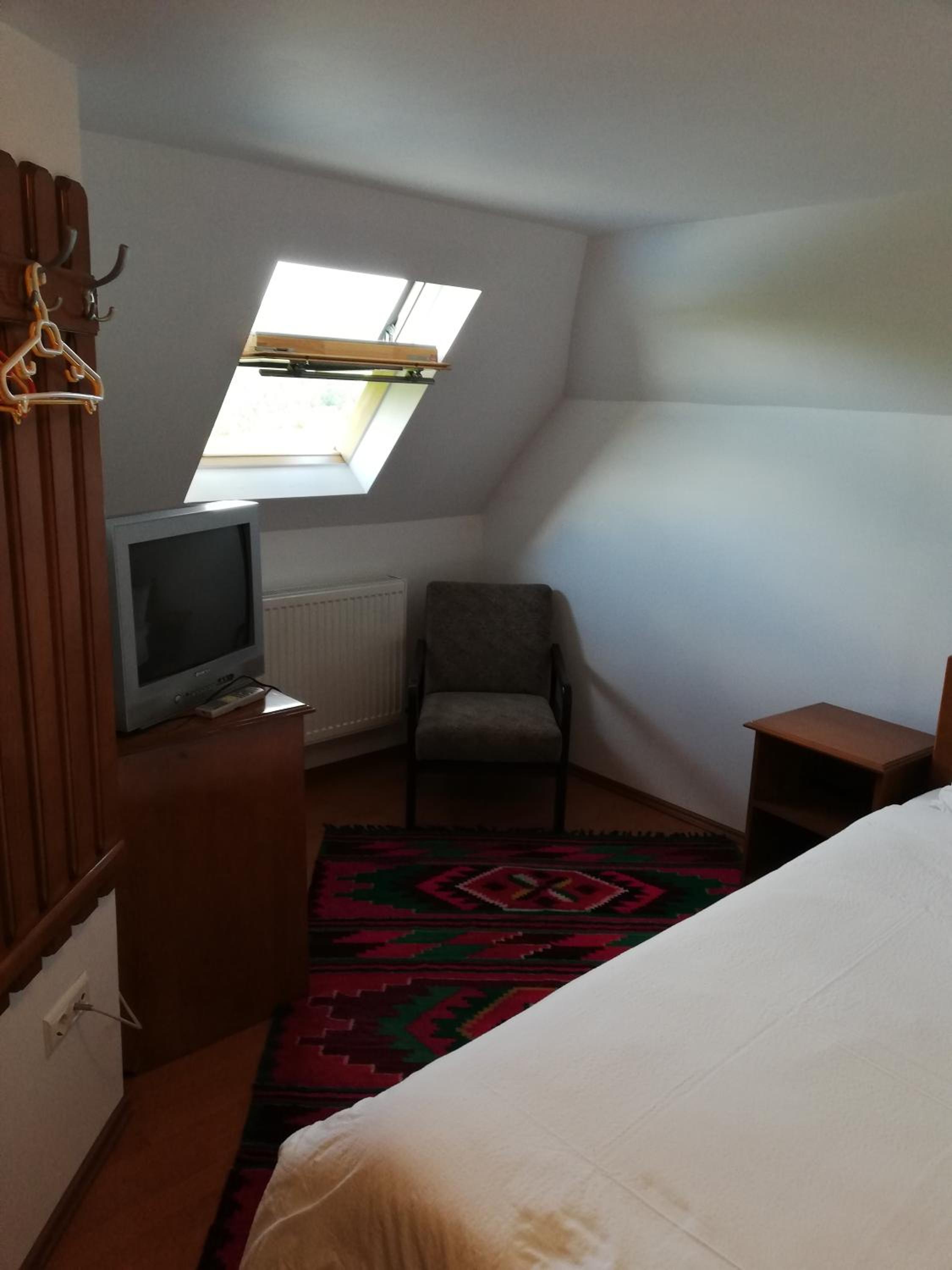 Economy Double Room photo 2