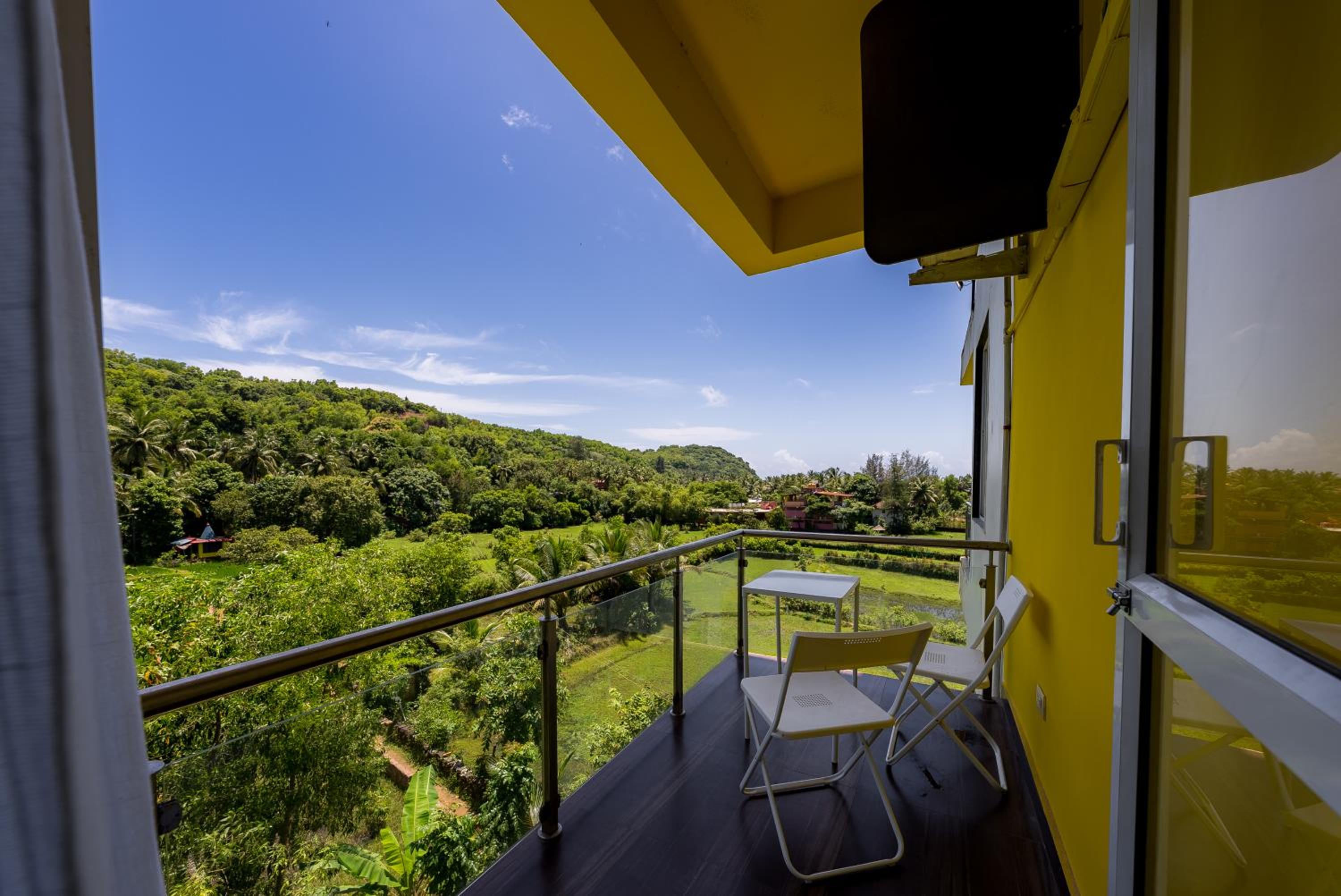 Standard Quadruple Room with Balcony photo 2