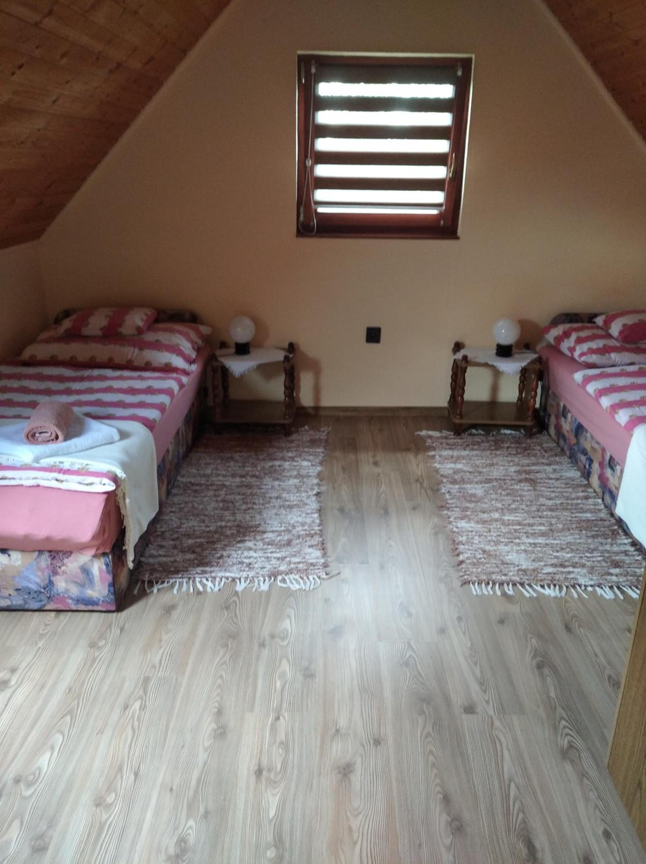 Quadruple Room with Shower photo 2