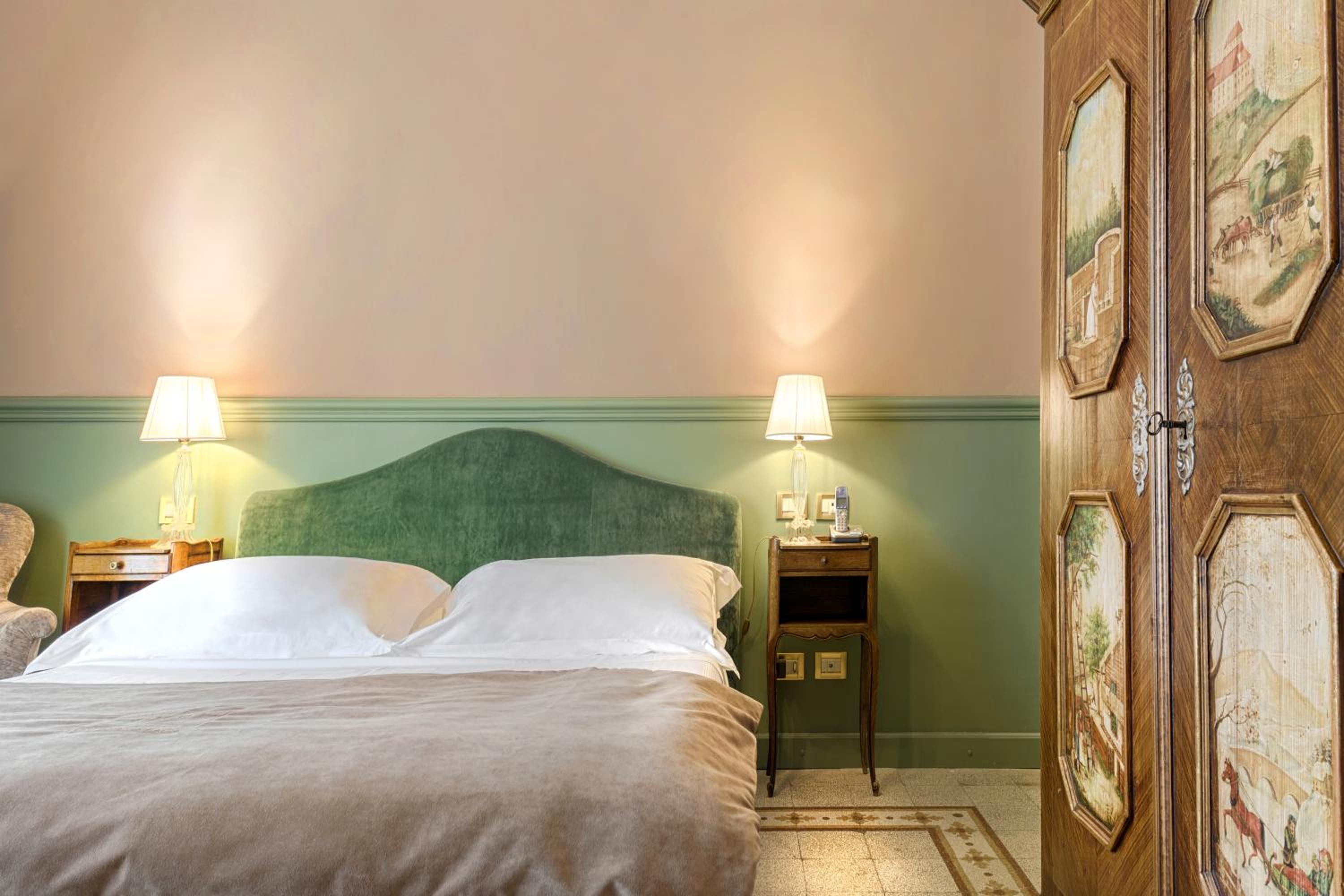Deluxe Double Room - Photo 3