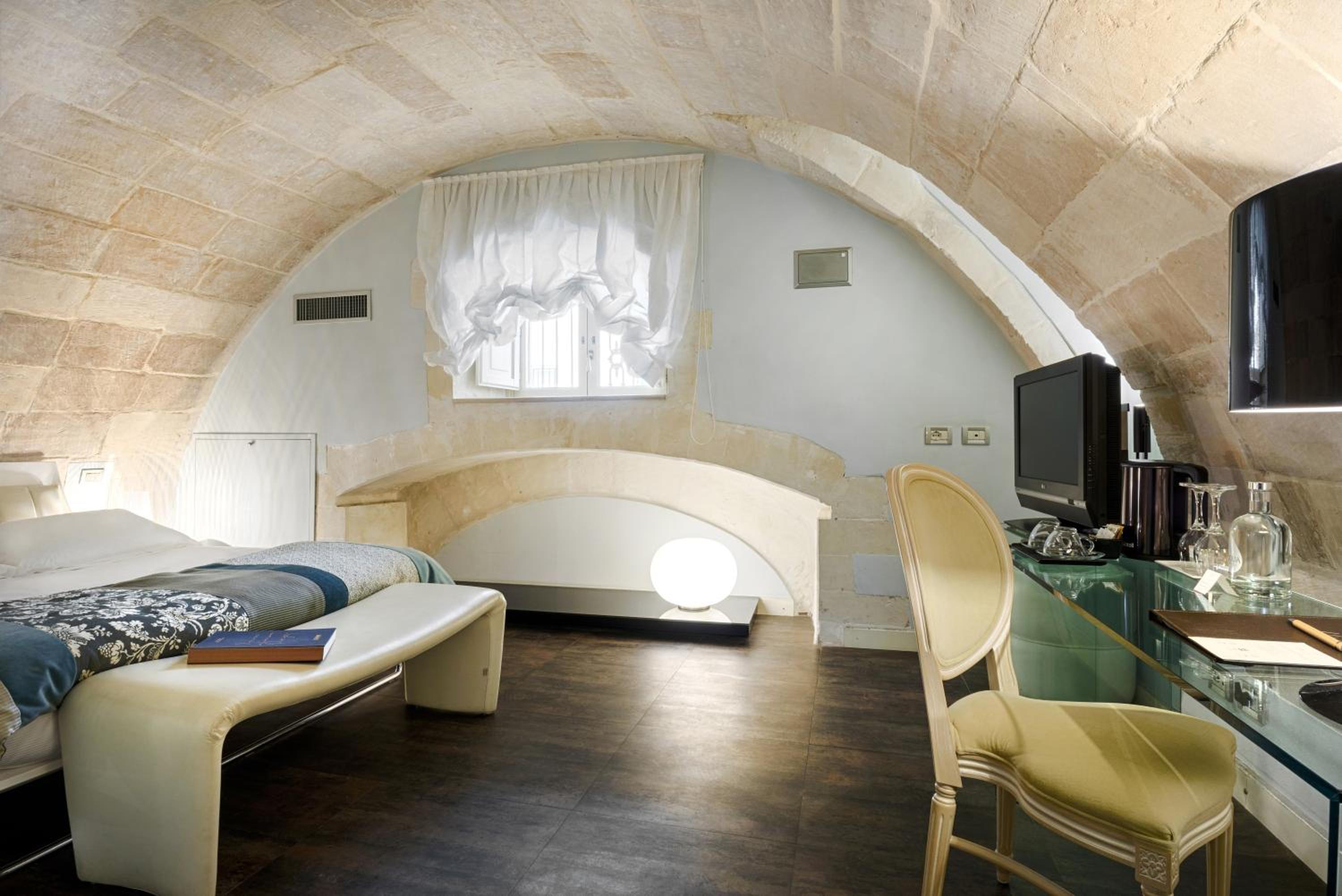 Classic Double Room - Photo 2