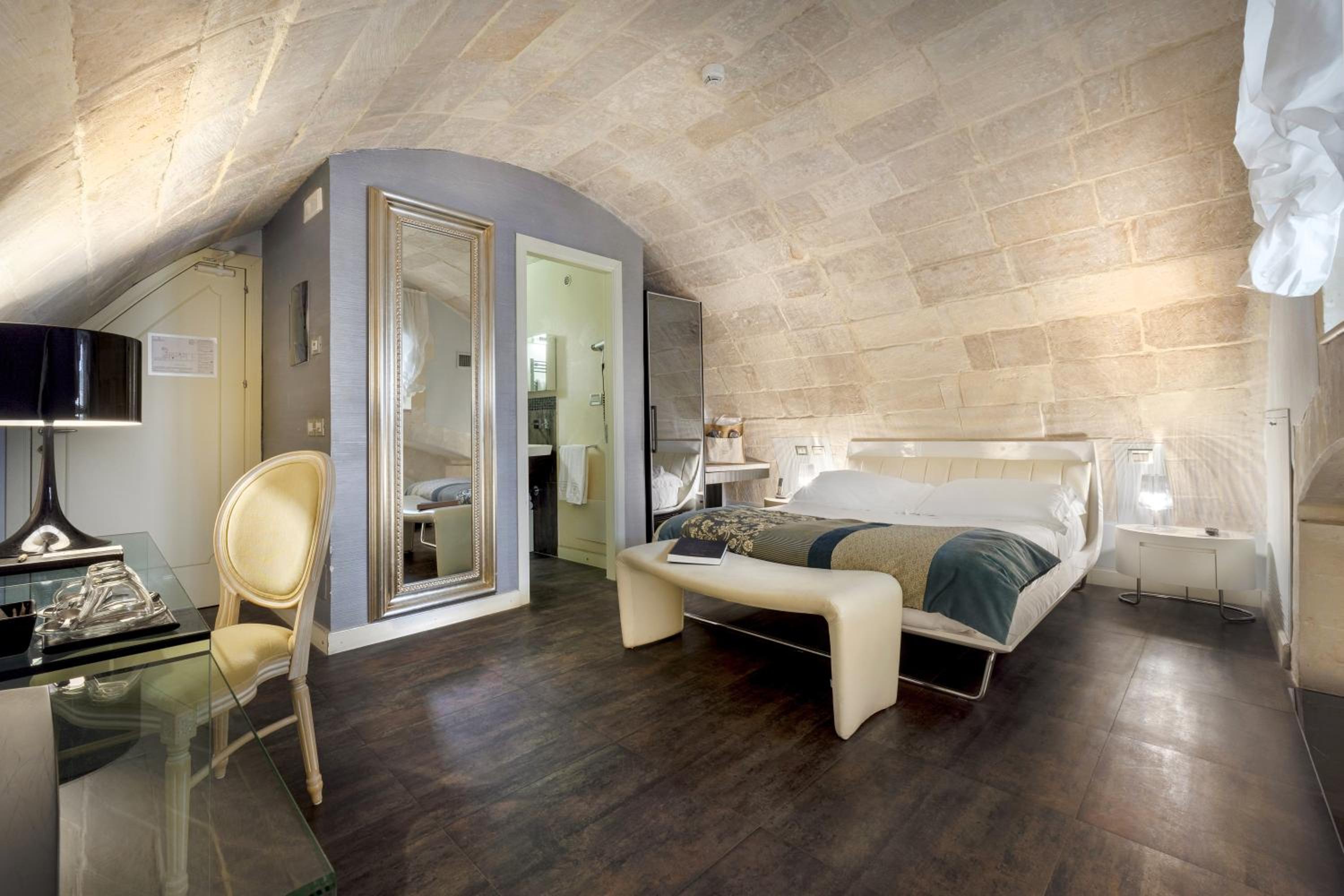 Classic Double Room - Photo 3