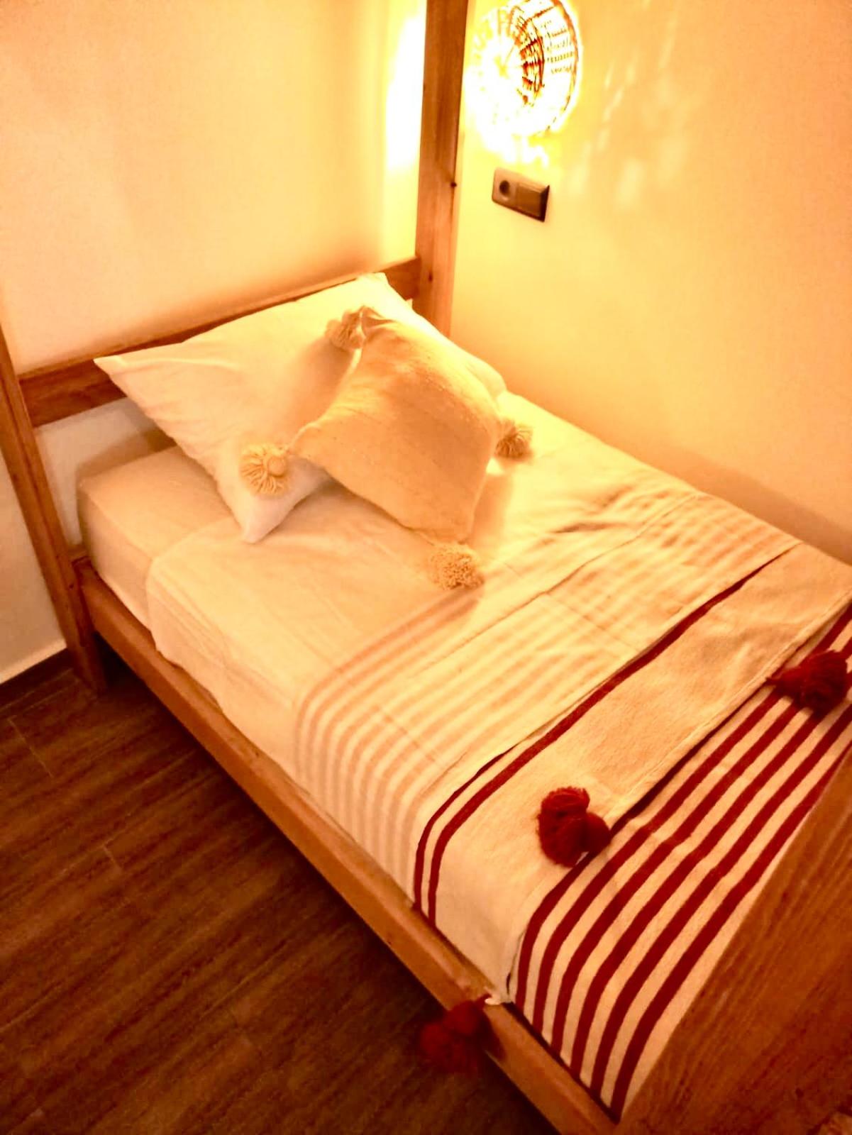 4-Bed Female Dormitory Room photo 1