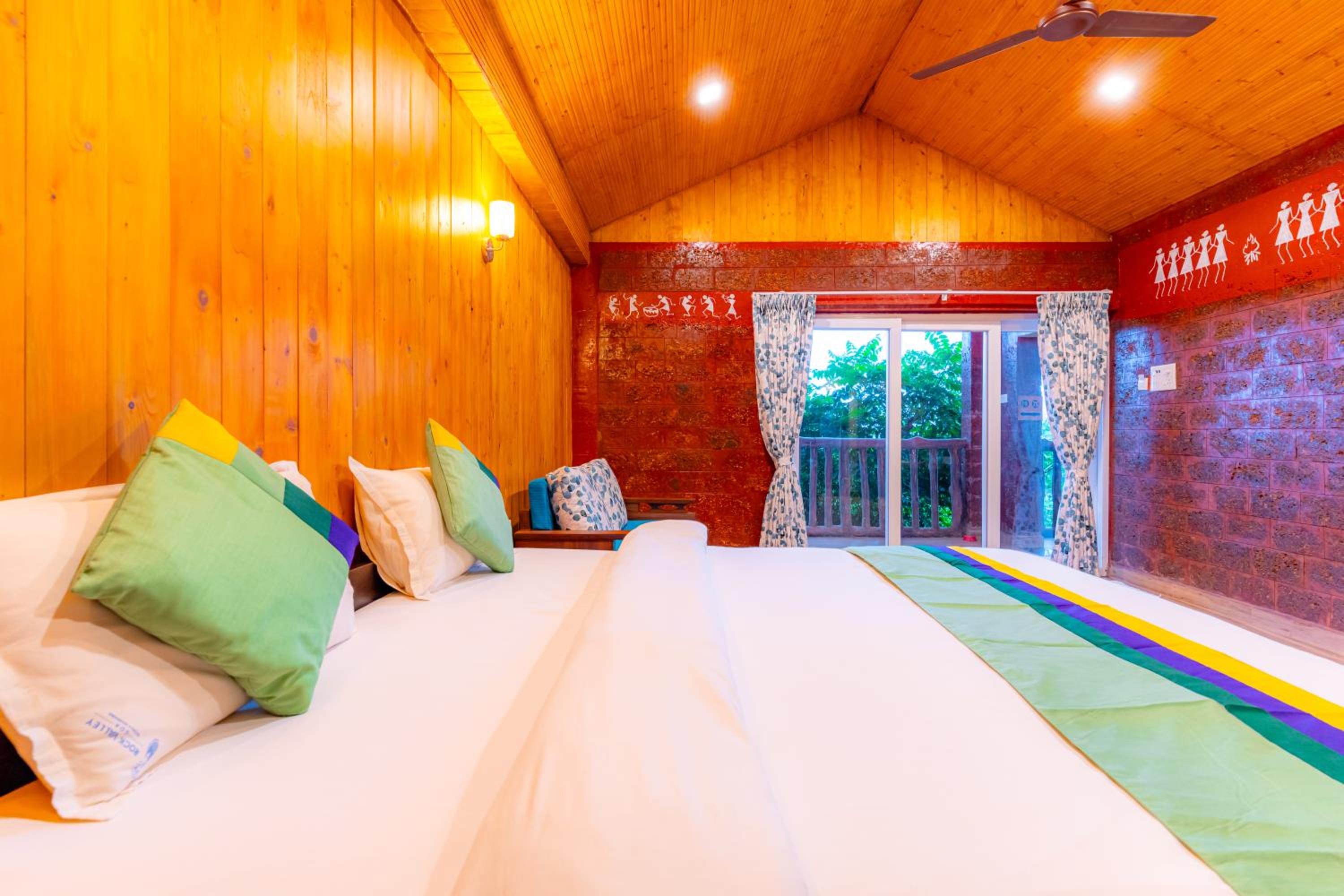 Deluxe Room with Balcony
