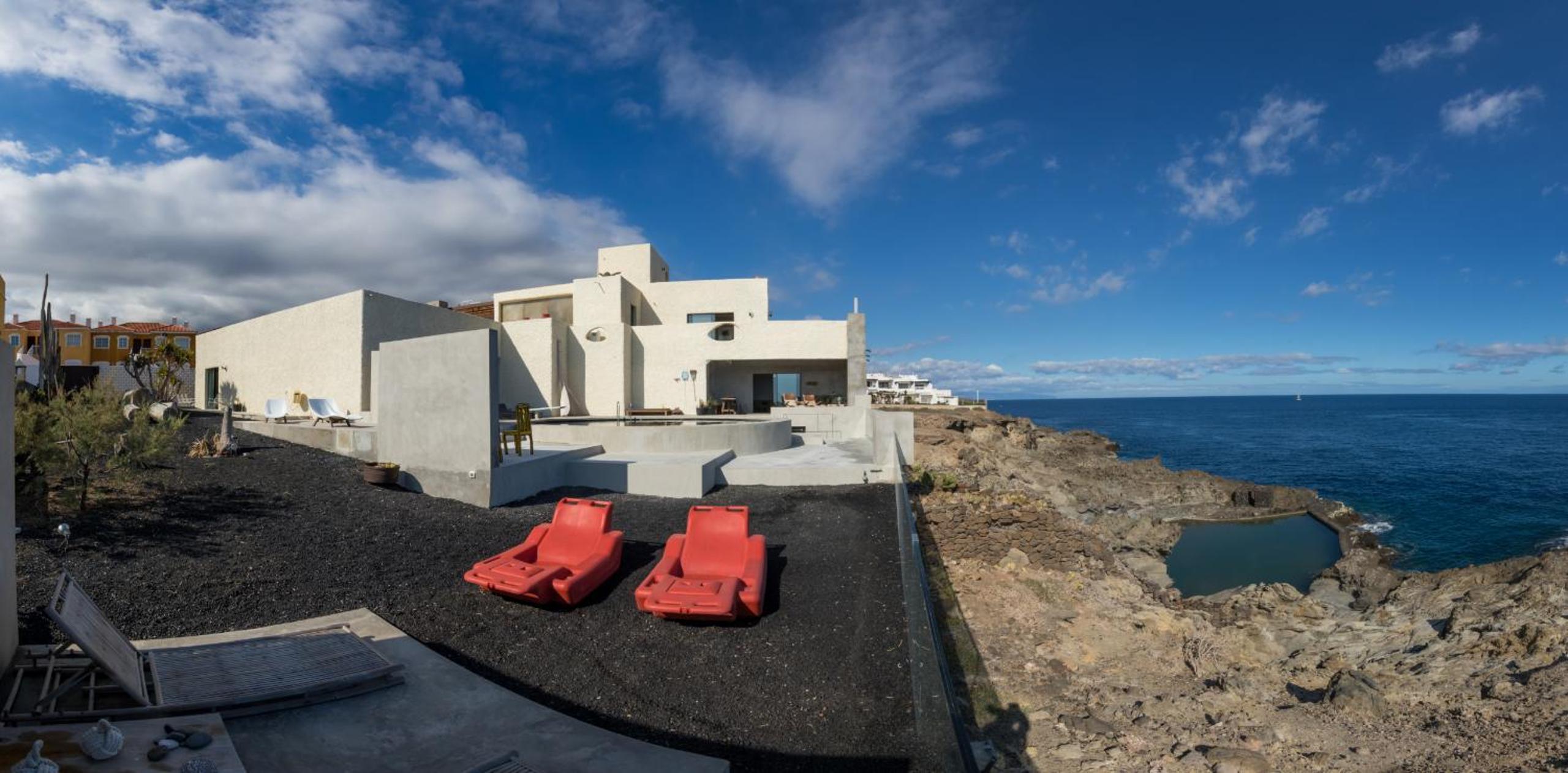 Villa with Private Pool photo 2
