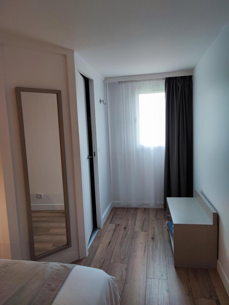Double Room - Photo 9
