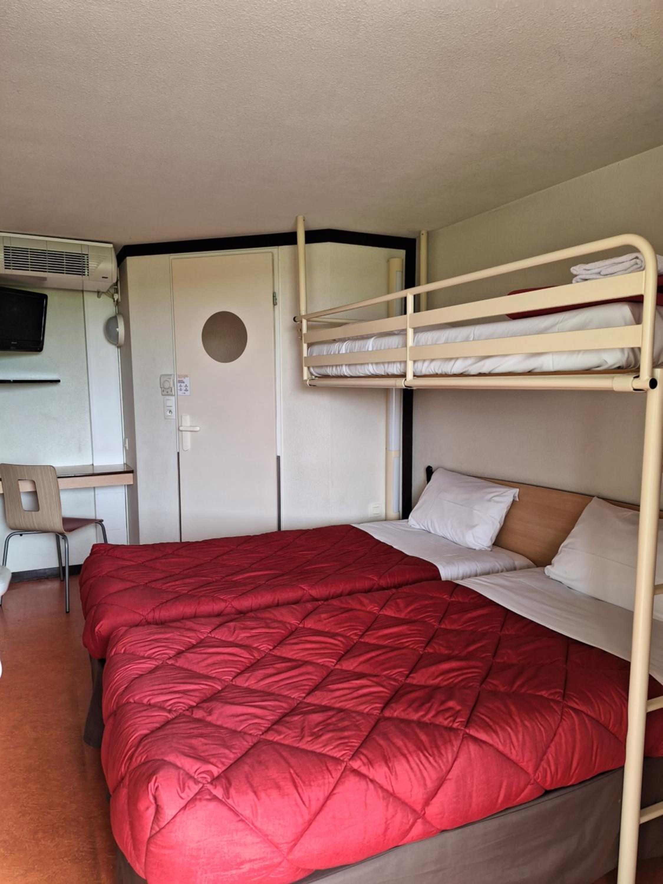 Triple Room - Photo 1