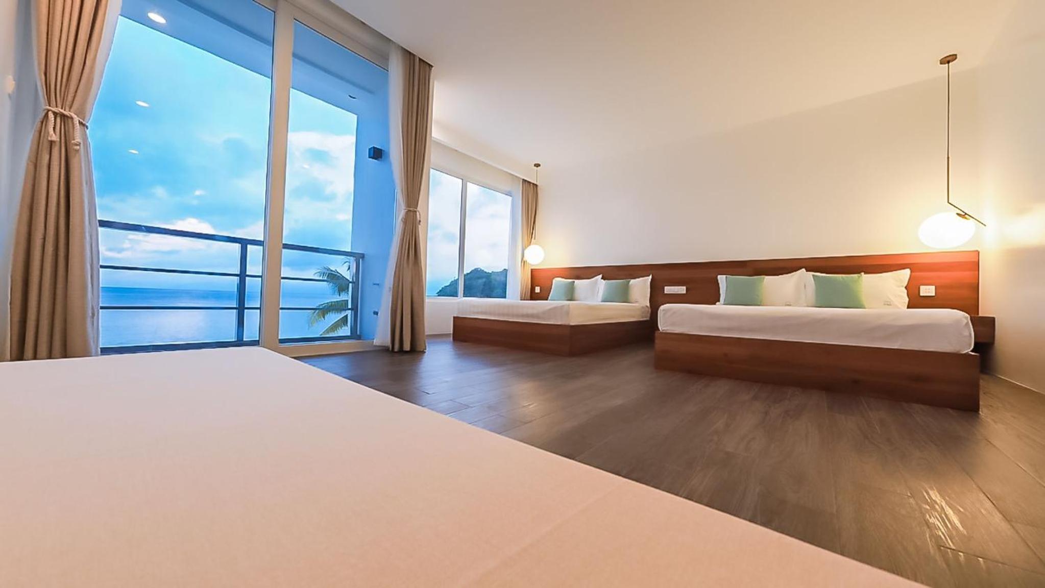 Deluxe Double Room With Balcony And Sea View photo 3