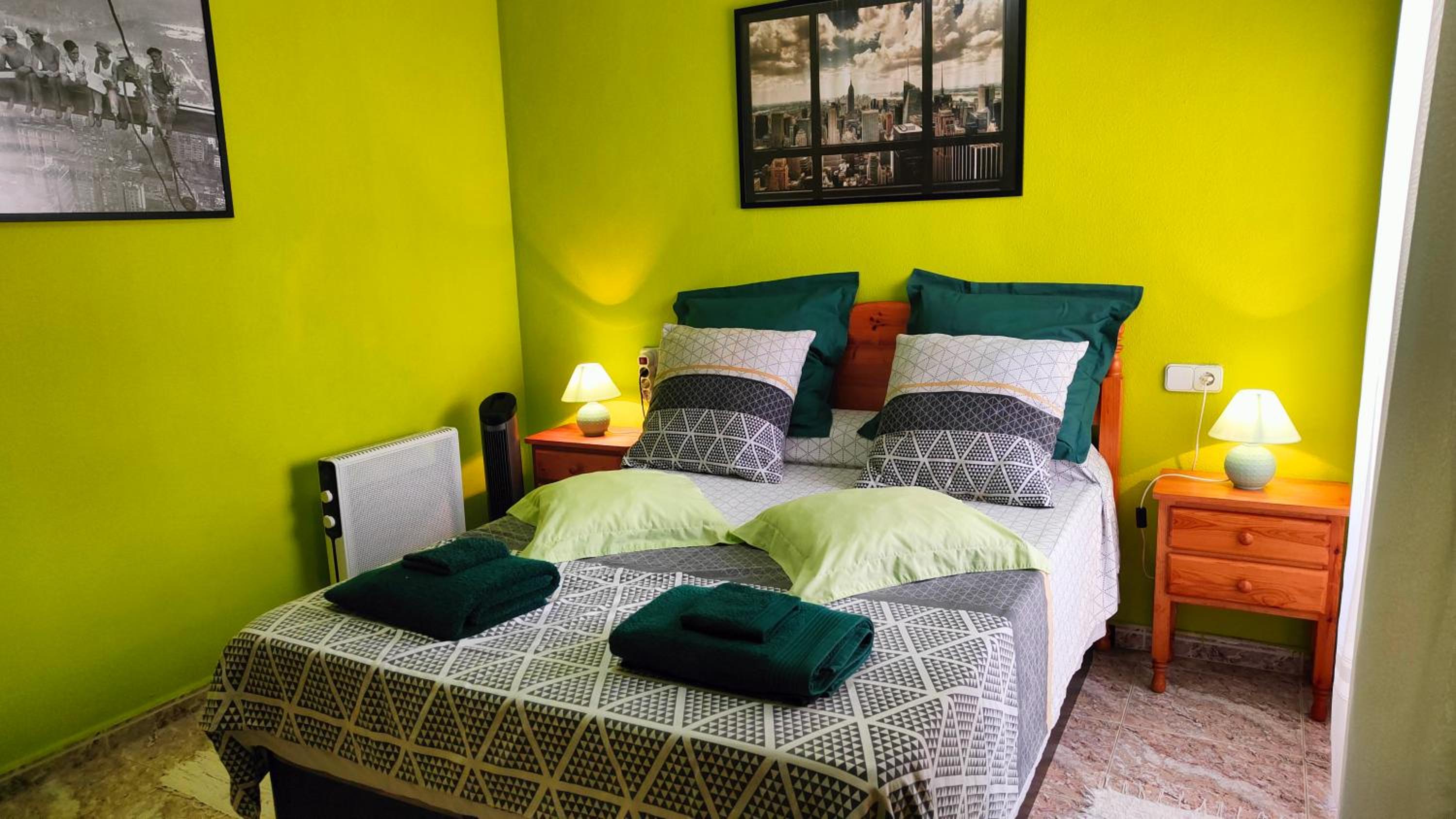 Apartamento con Balcón