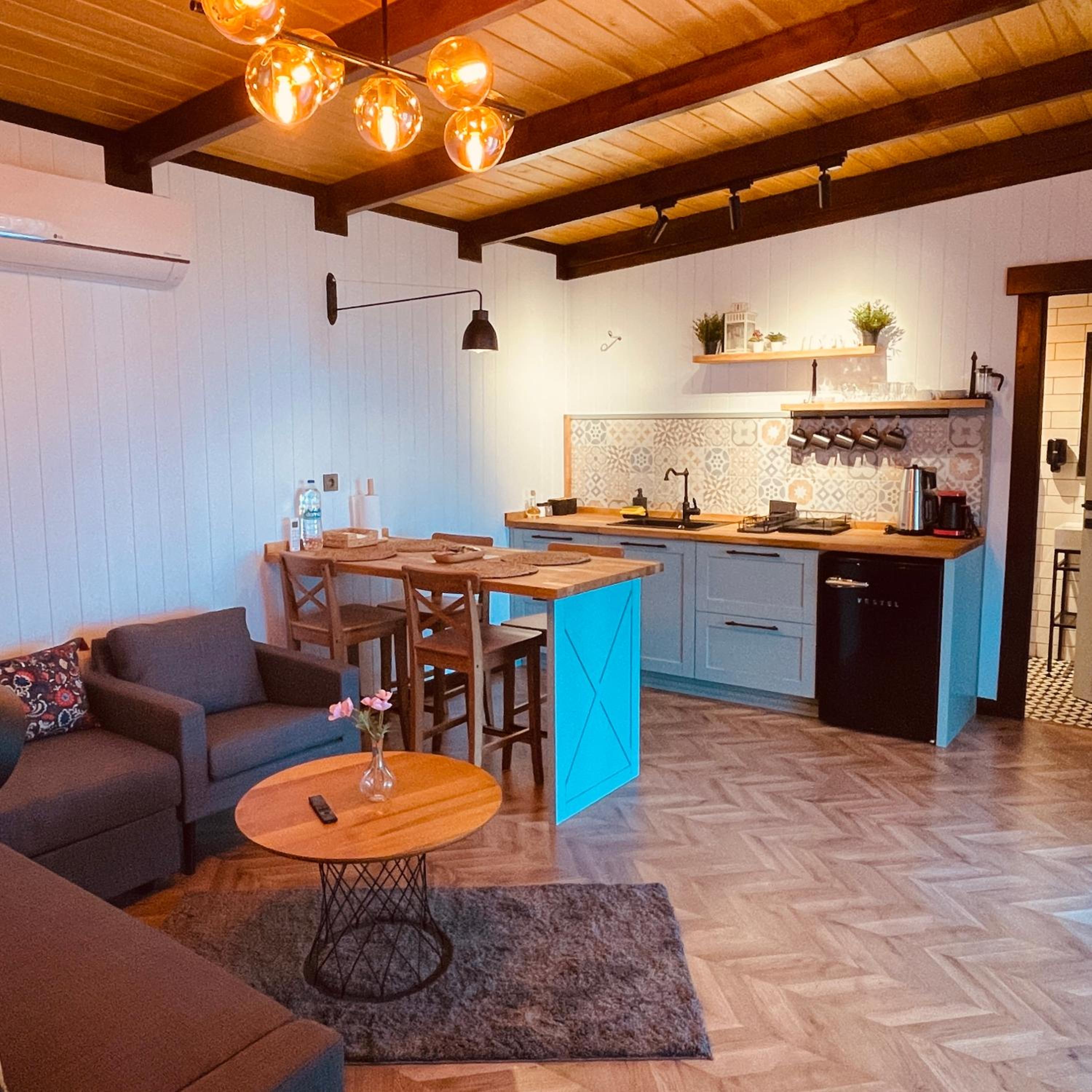 Two-Bedroom Chalet - Photo 4
