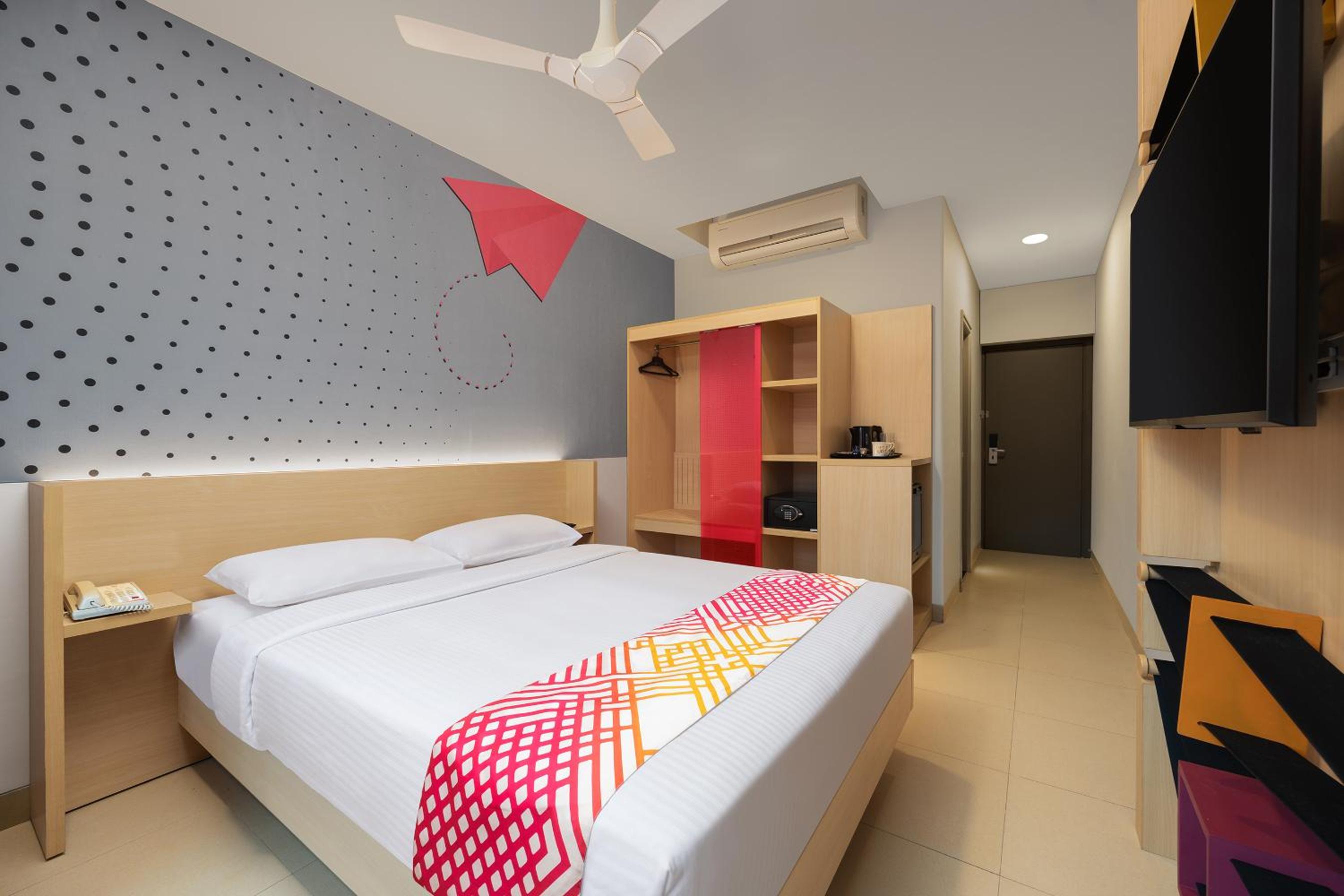 Luxe Queen Room  - Photo 1