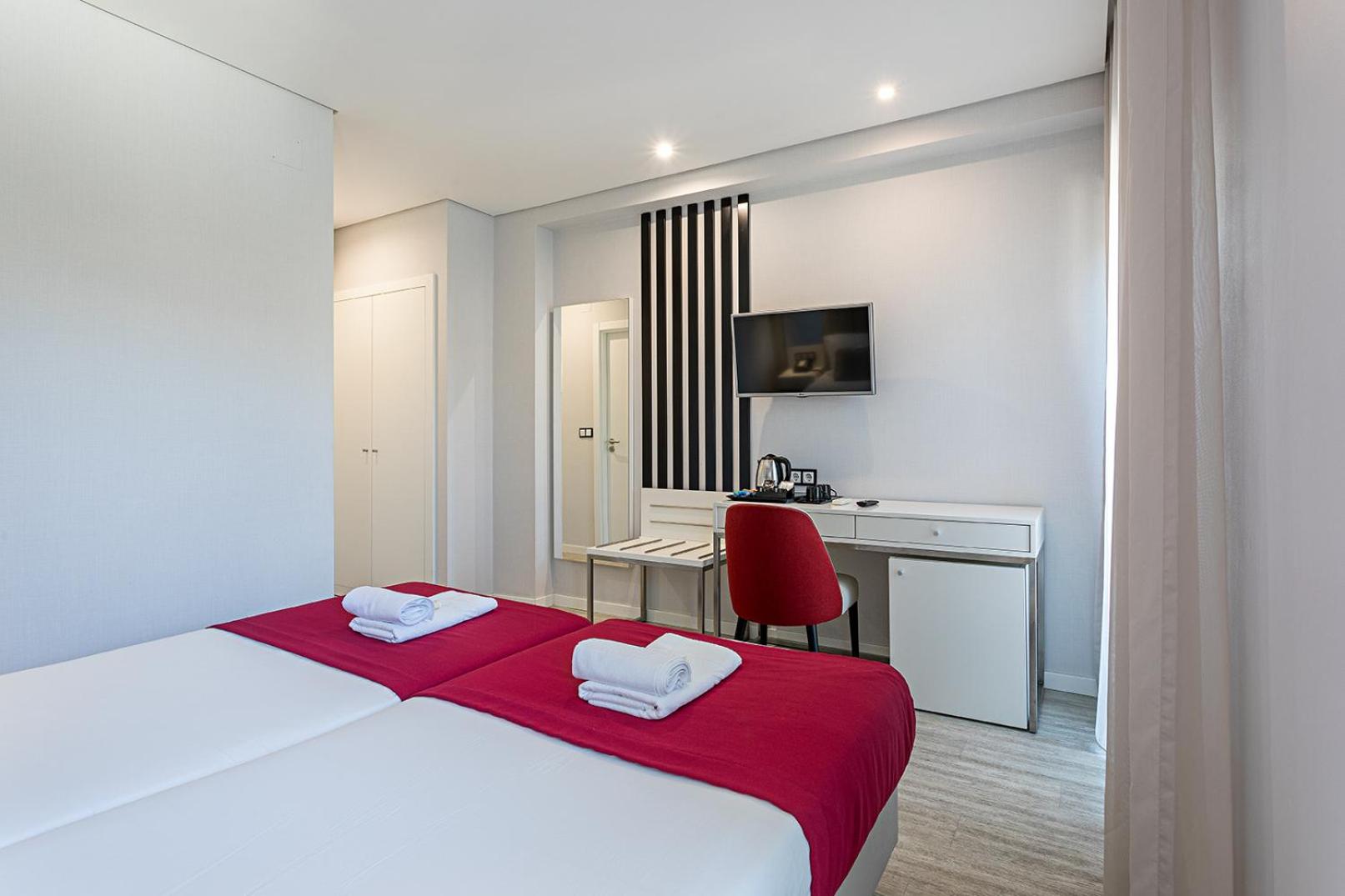 Twin Room with Balcony photo 2