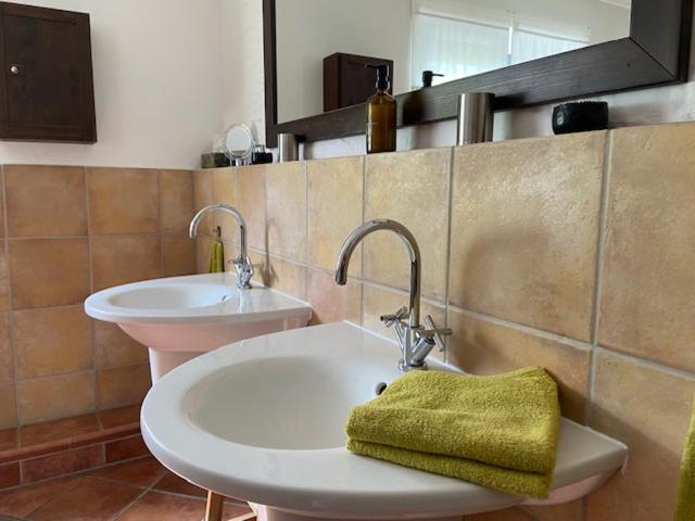 Three-Bedroom Apartment - Photo 3