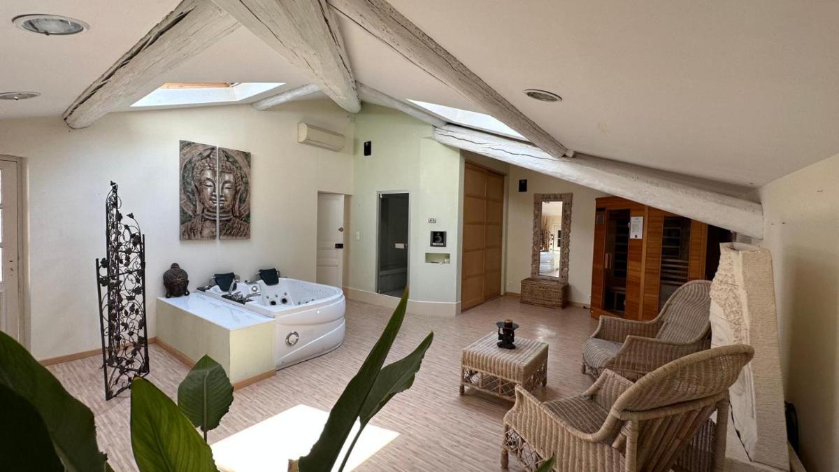 Villa with Private Pool photo 1