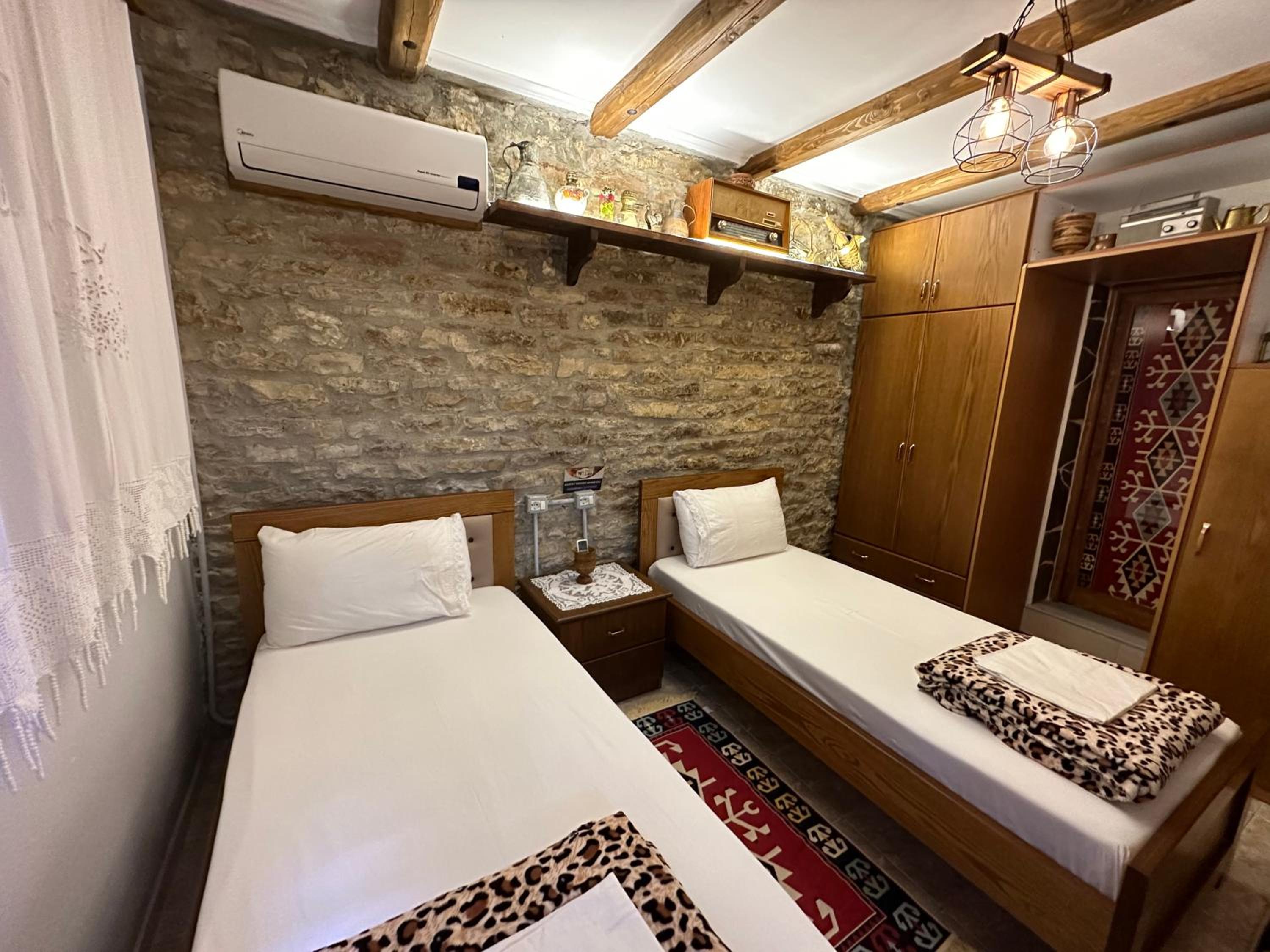 Twin Room with Private Bathroom