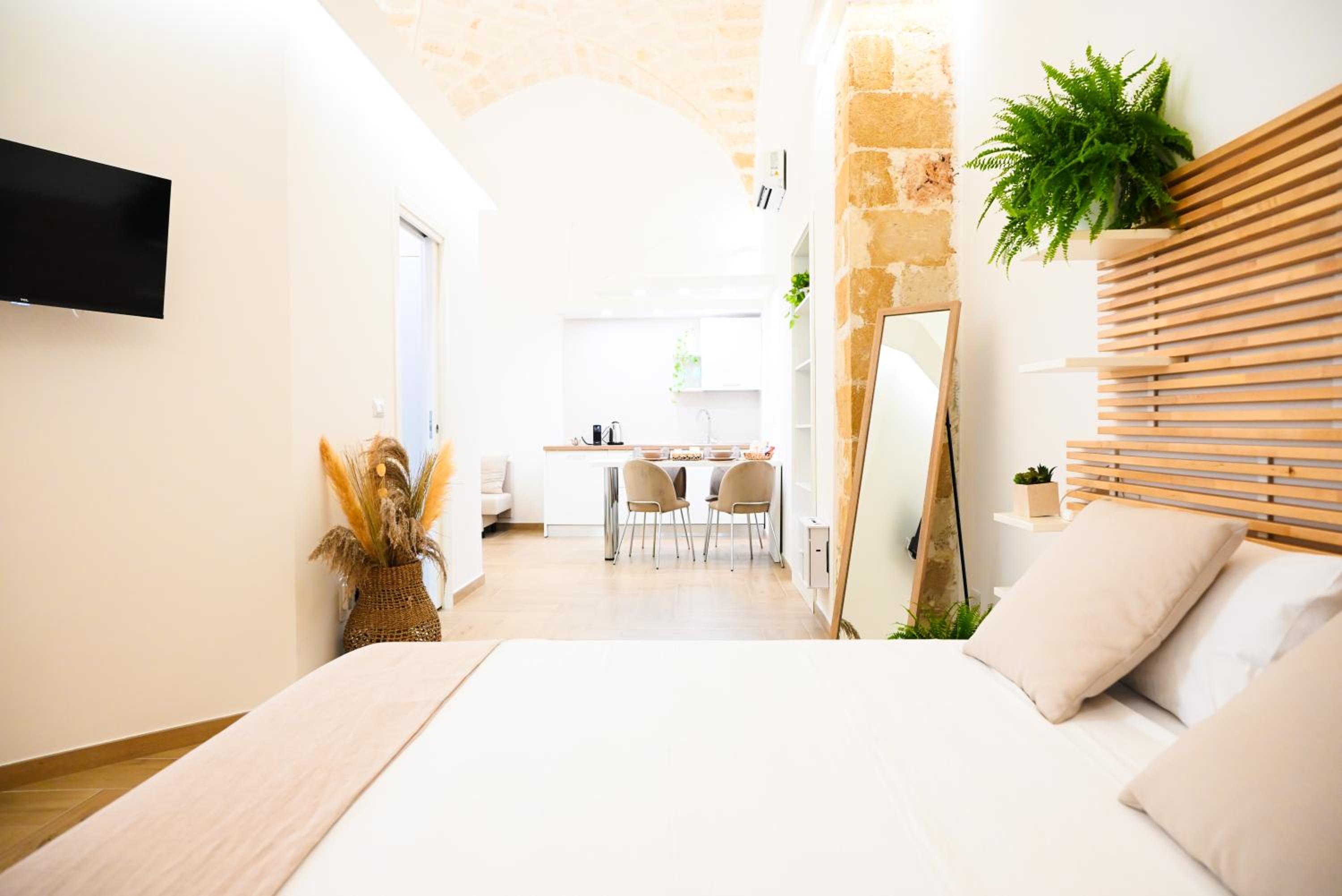 Apartment with Shower