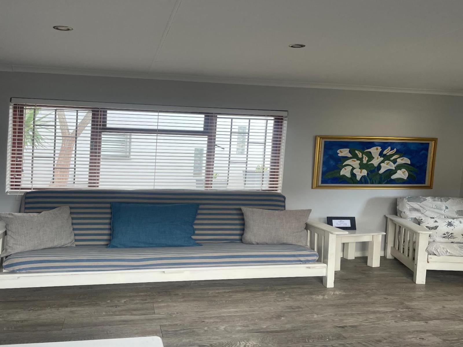 Apartment with Mountain View - Photo 12