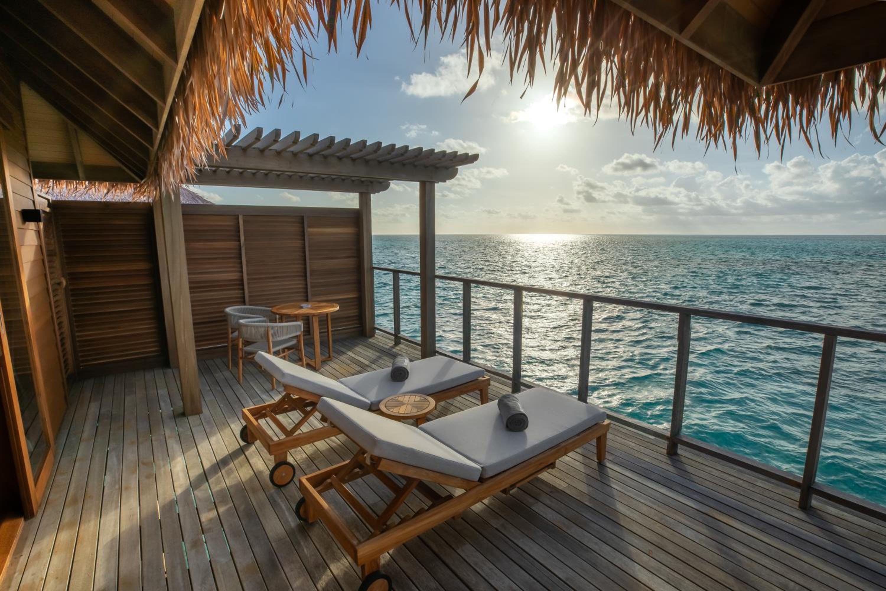 Sunset Water Villa photo 3