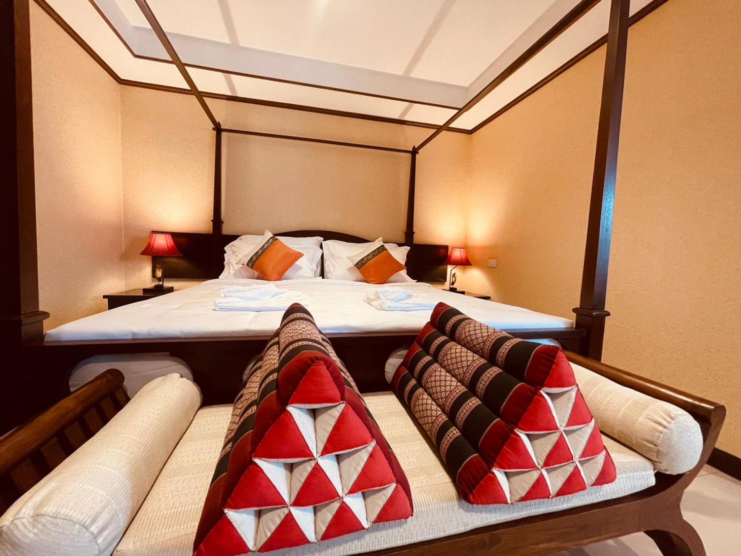Deluxe Triple Room