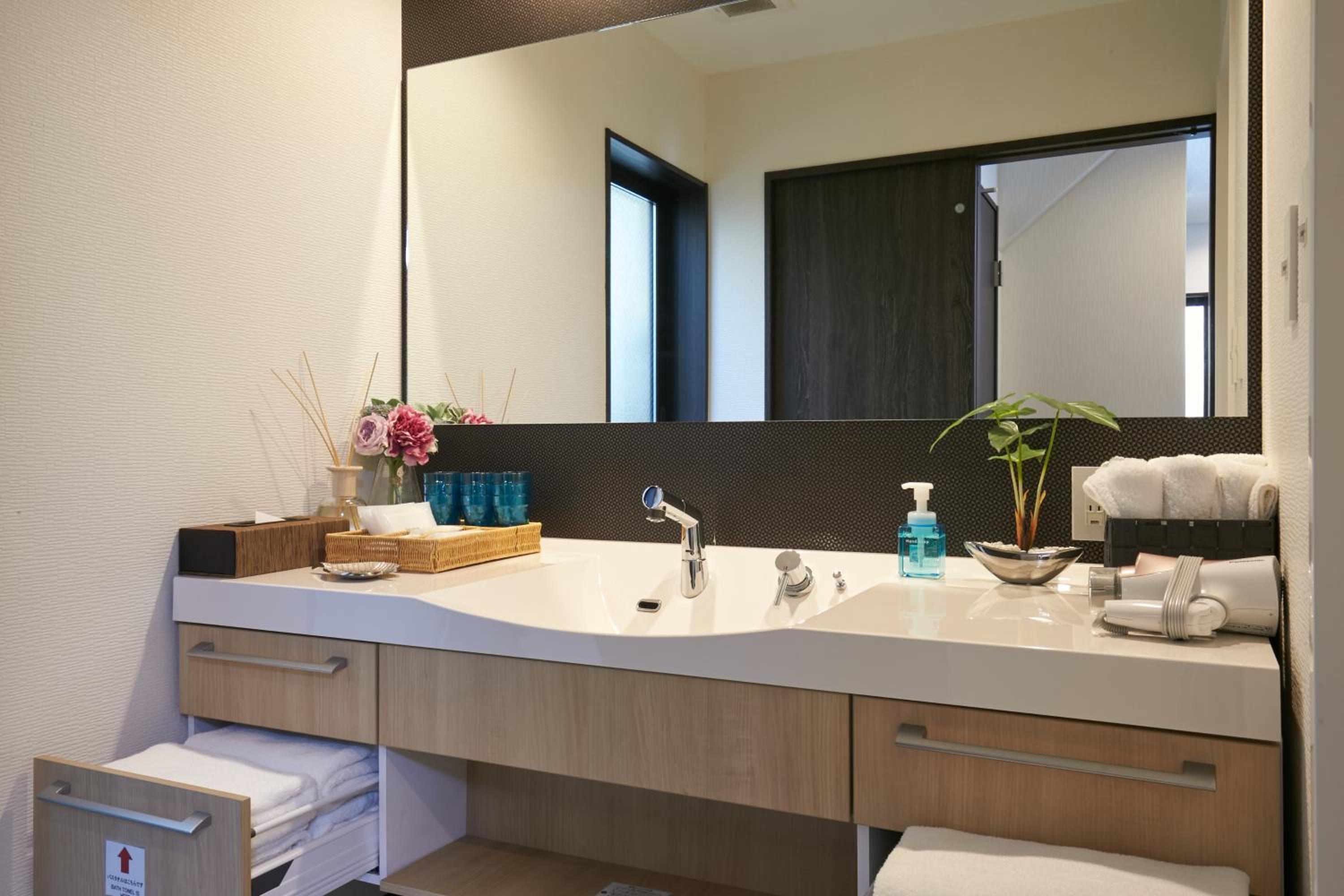 Two-Bedroom Townhouse - Photo 15
