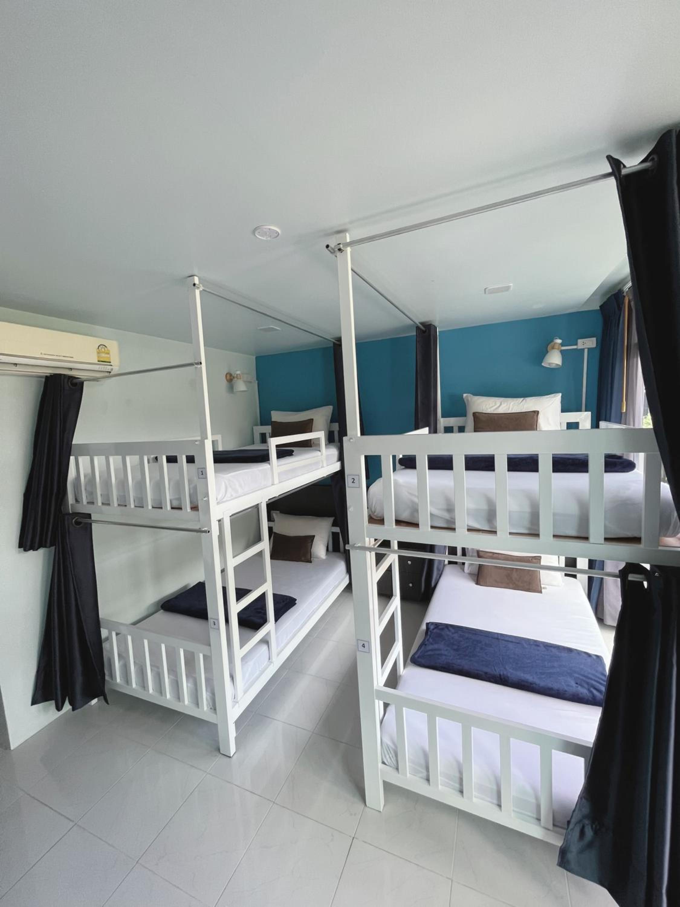 Bed in 4-Bed Mixed Dormitory Room photo 1