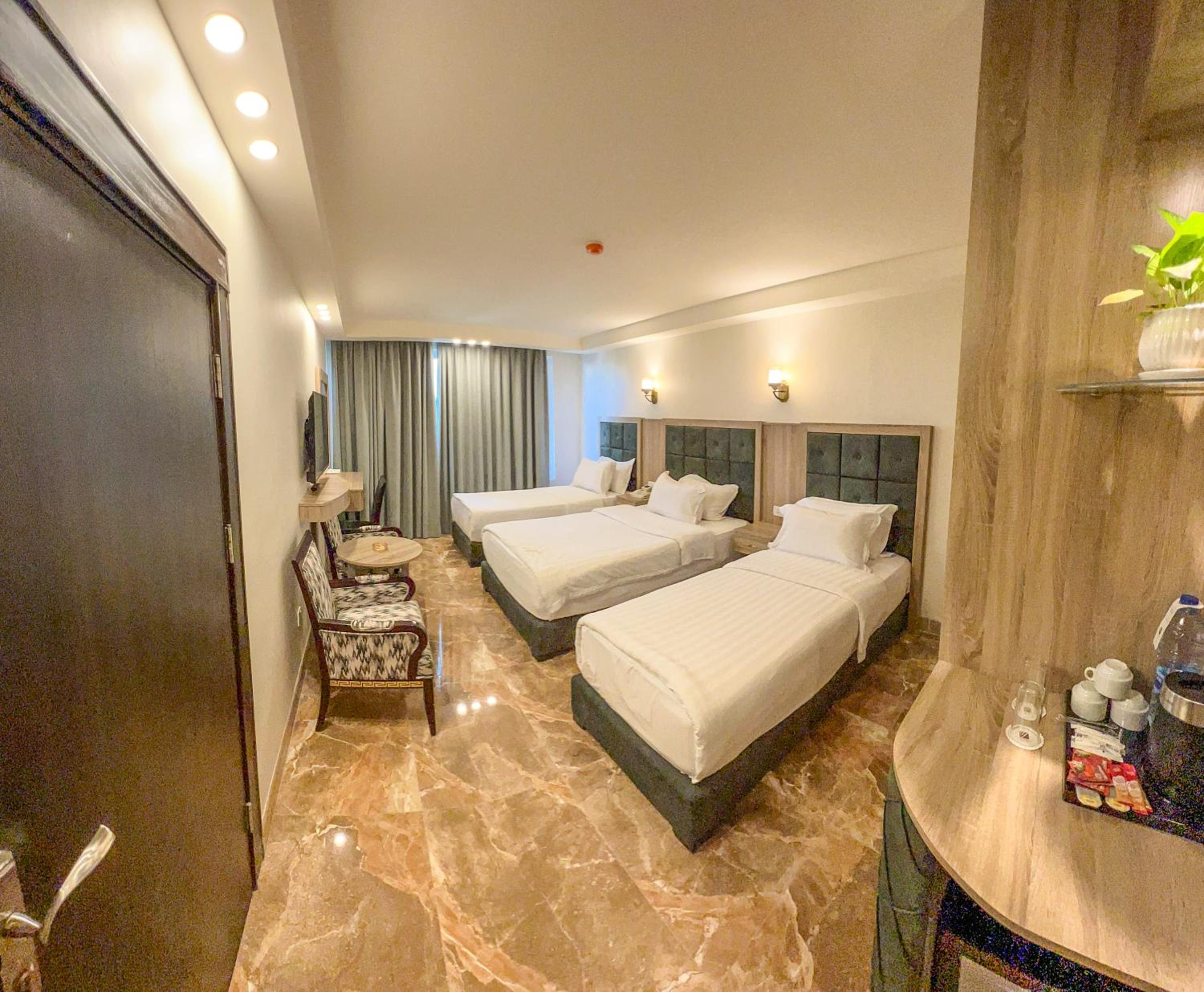 Triple Room with Sea View - Photo 3