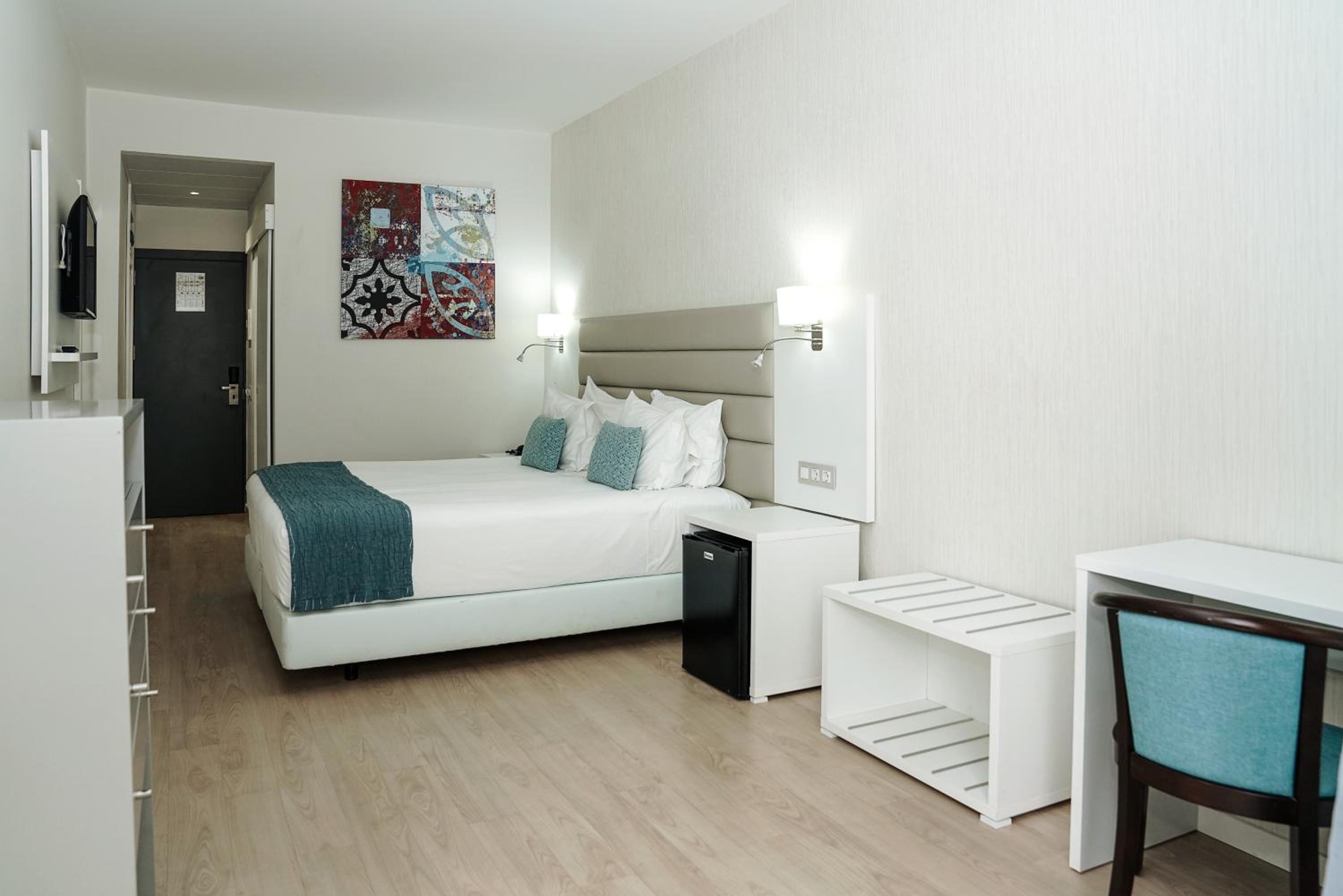 Standard Double Room - Photo 2