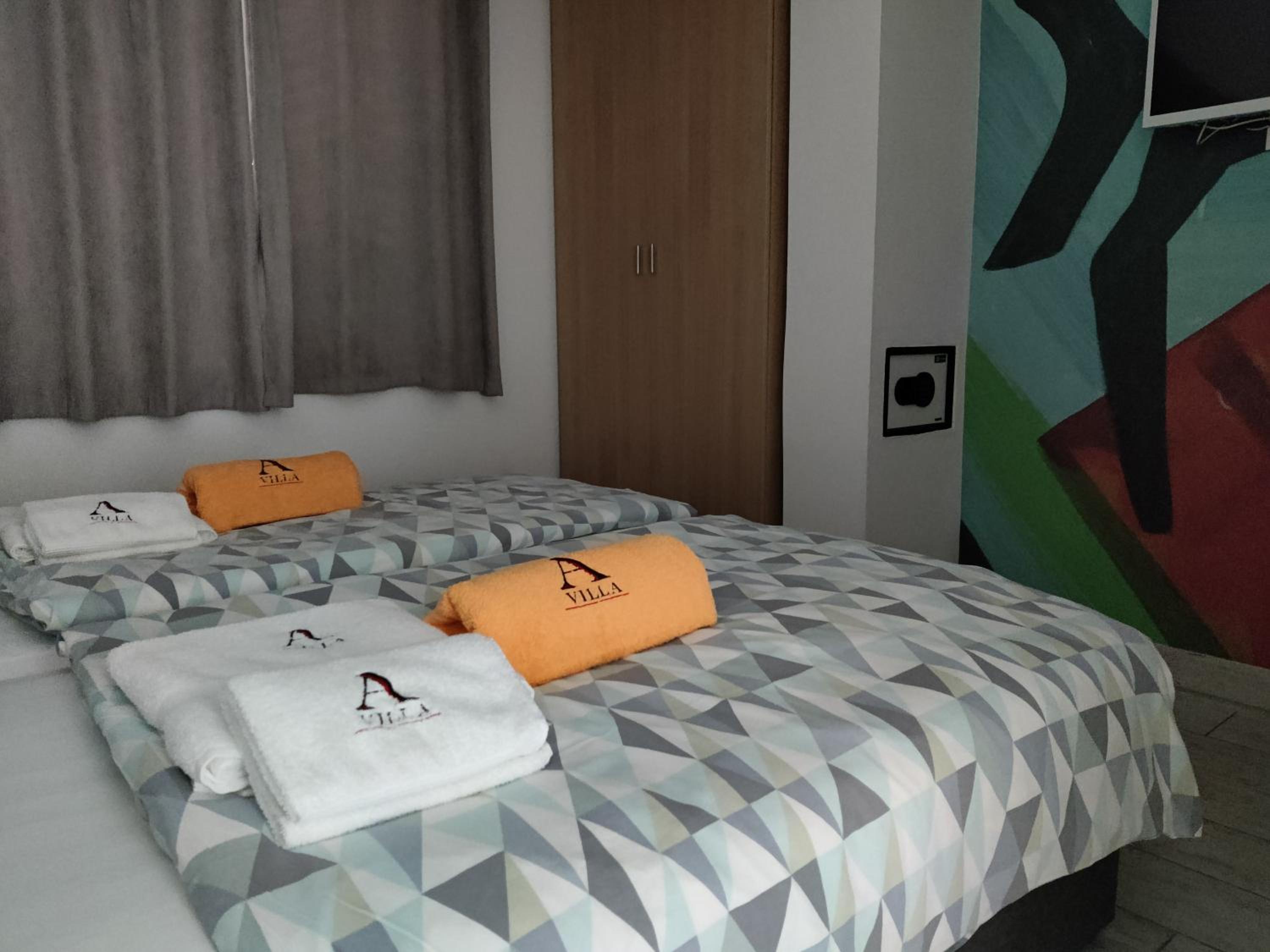 Two-Bedroom Apartment - Photo 16