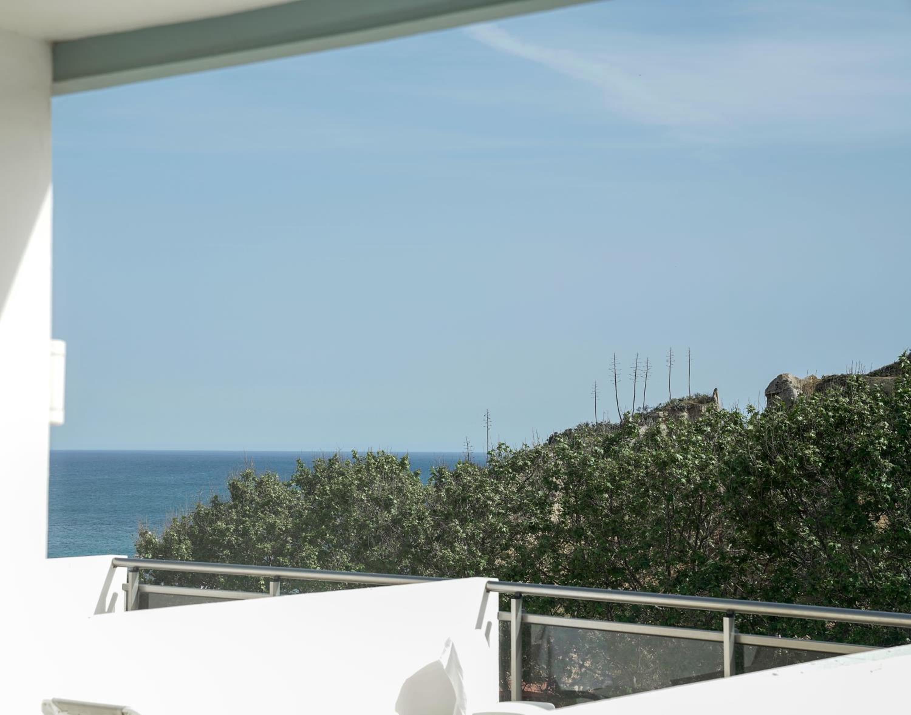 Double Room with Partial Sea View photo 3