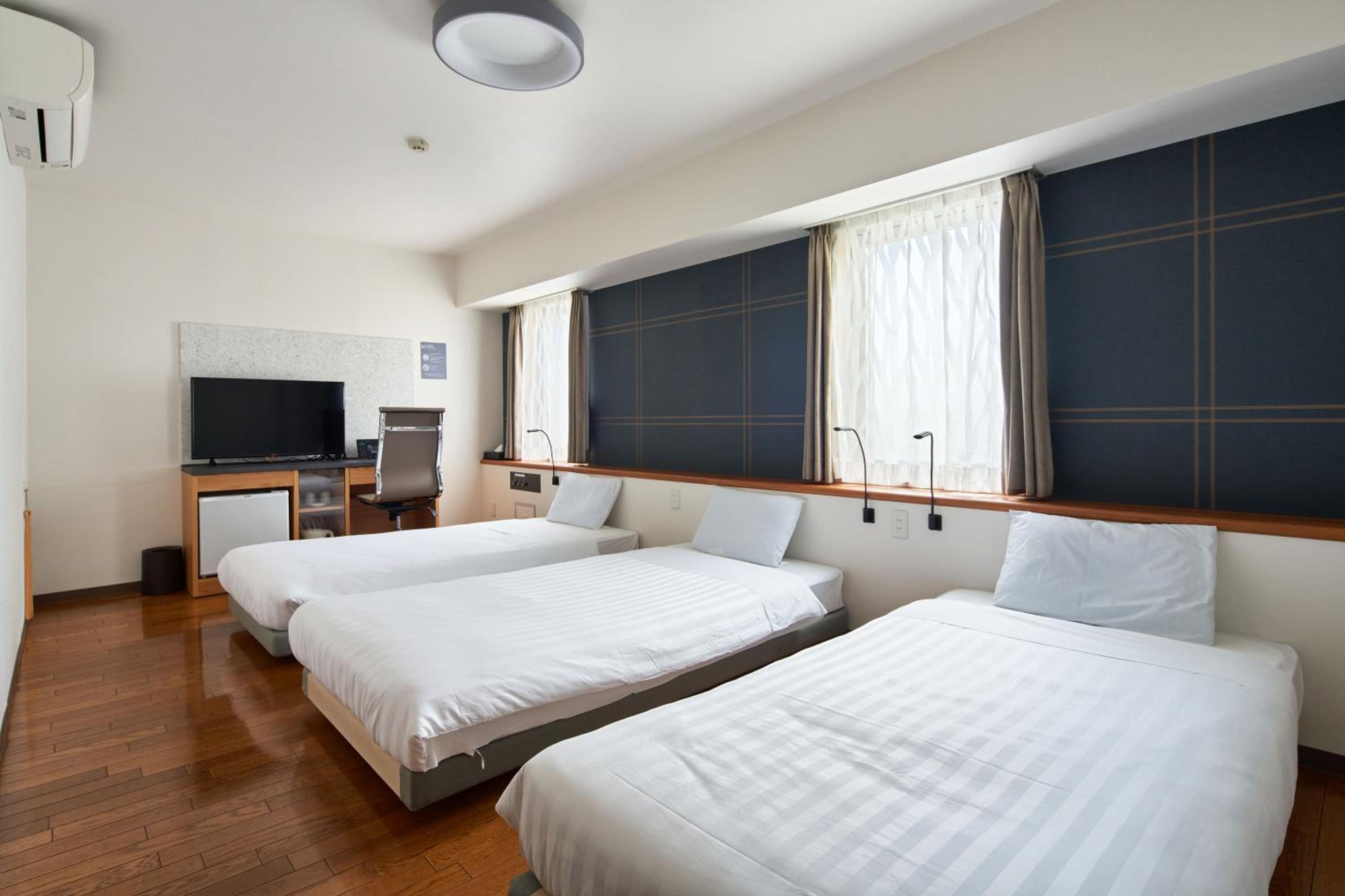Triple Room - Non-Smoking - No Cleaning for Consecutive Night Stays